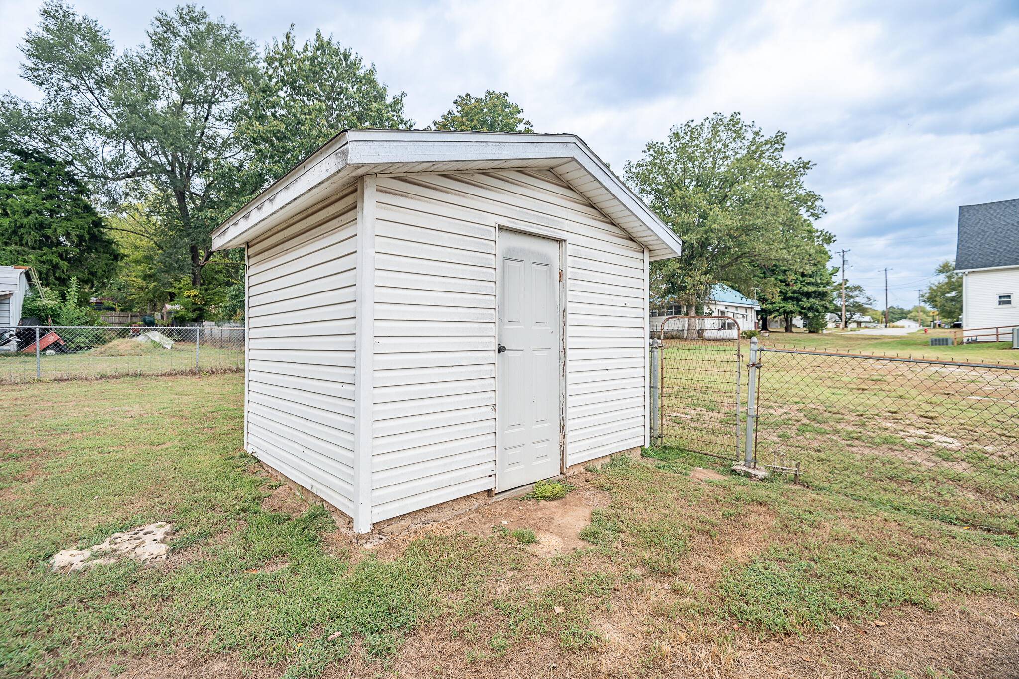 111 South Elm Street Property Photo 7
