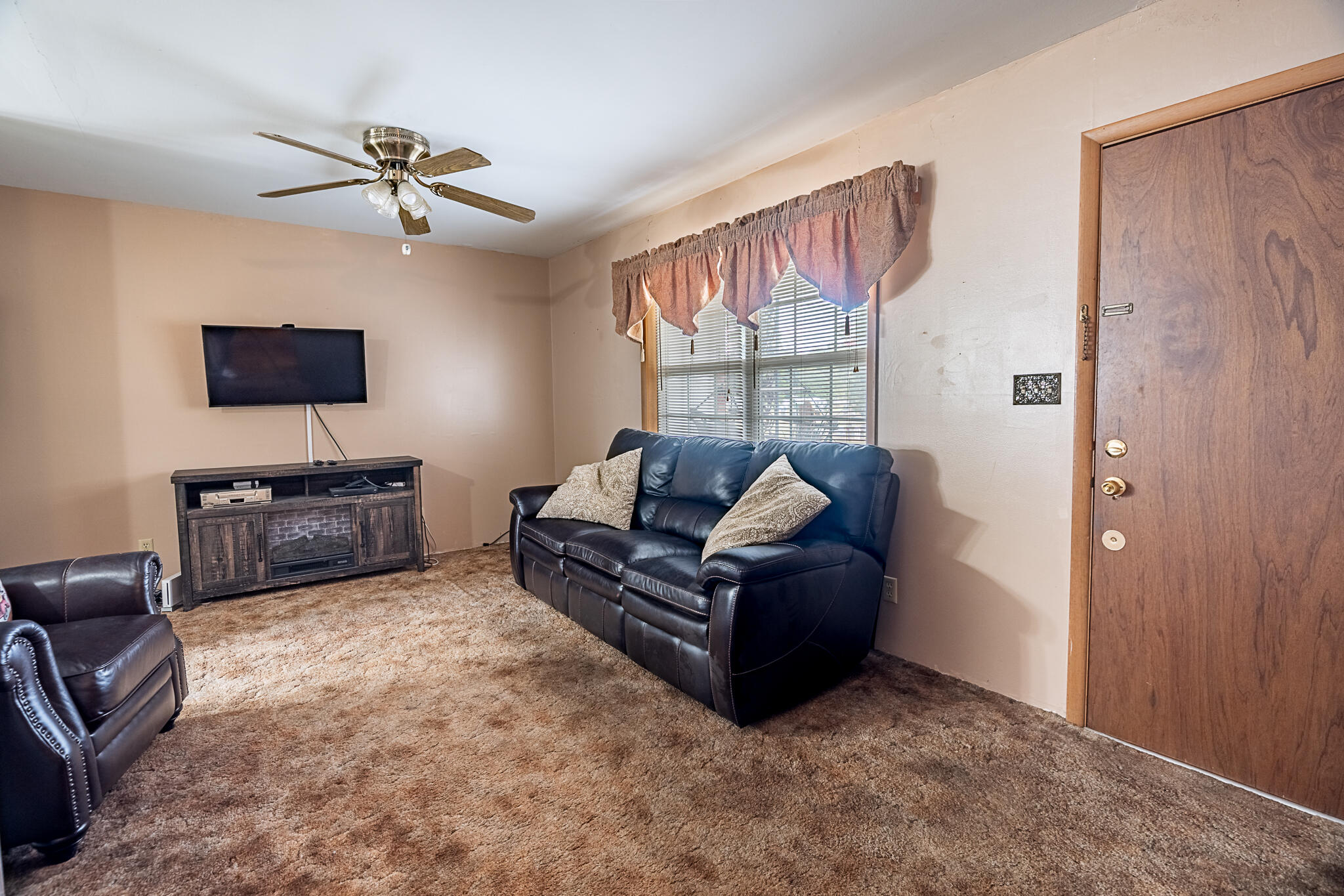 111 South Elm Street Property Photo 13