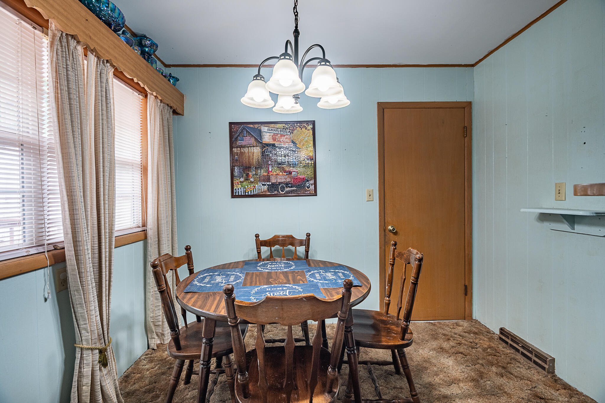 111 South Elm Street Property Photo 19