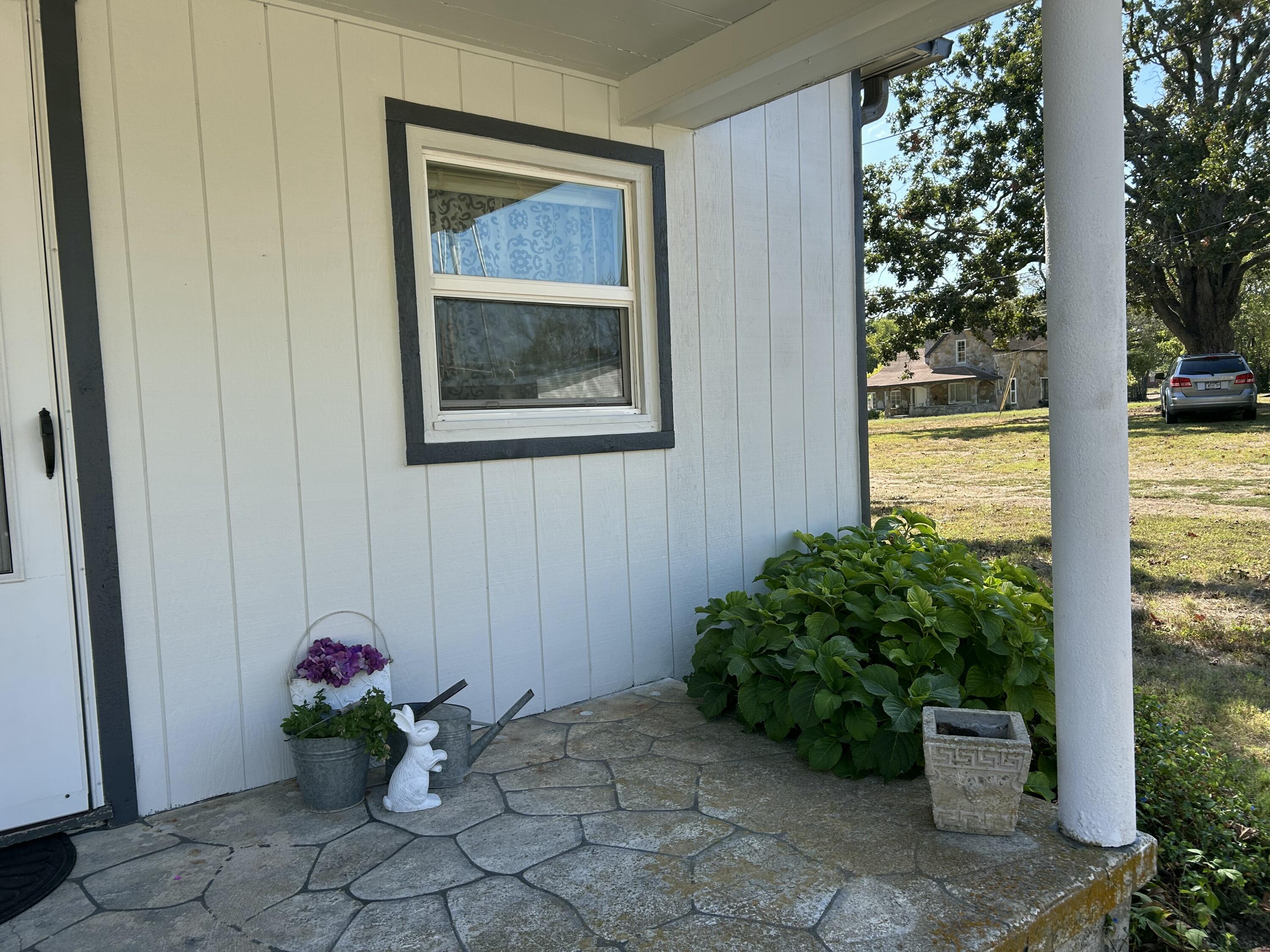 102 Broadway Street Property Photo 6