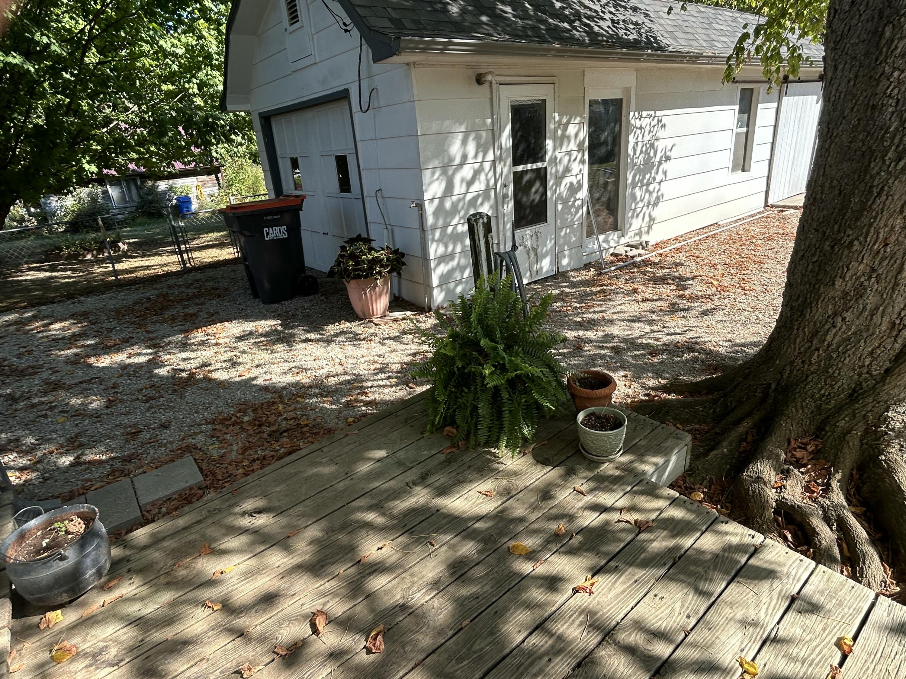 102 Broadway Street Property Photo 38