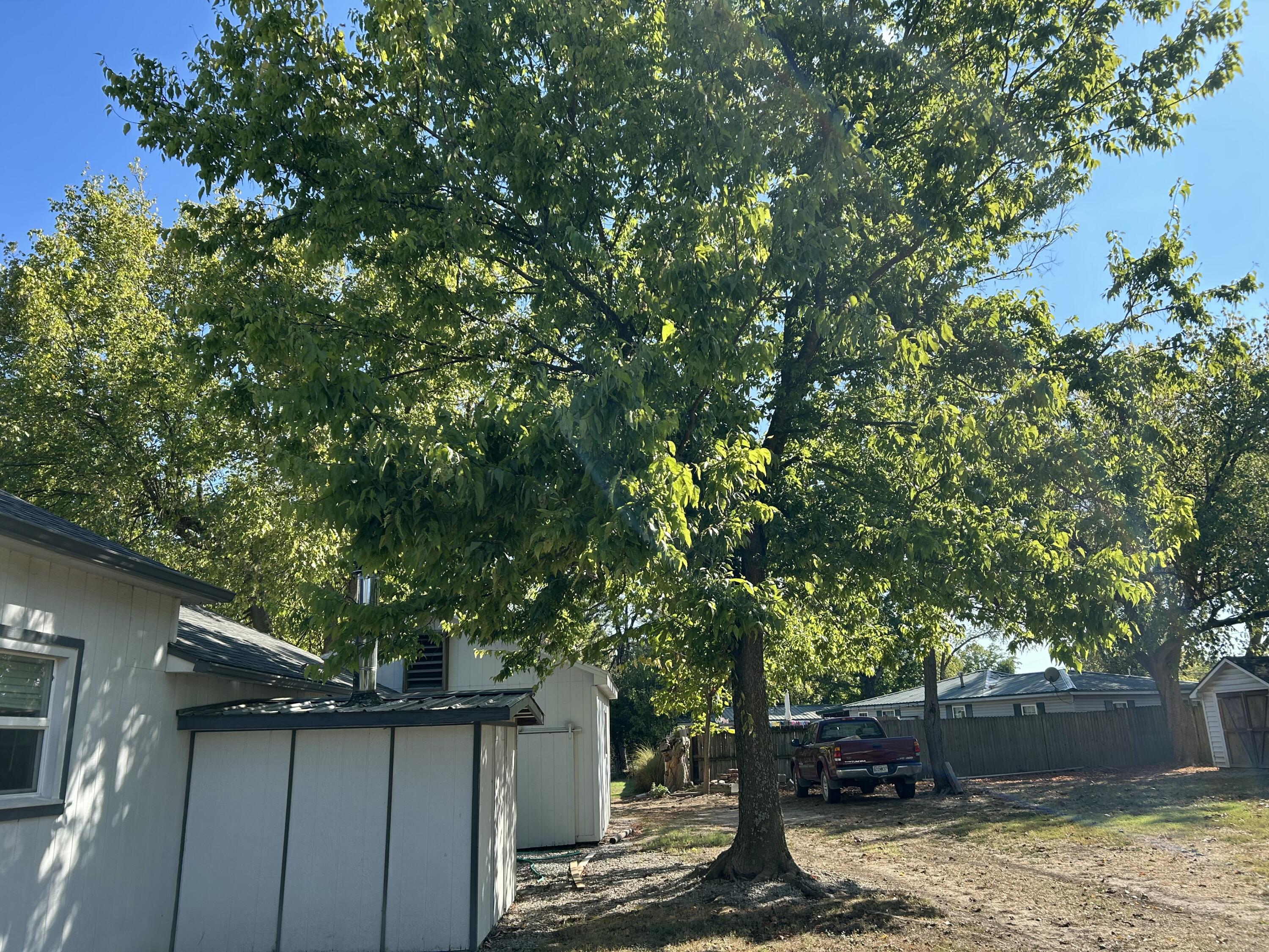 102 Broadway Street Property Photo 41