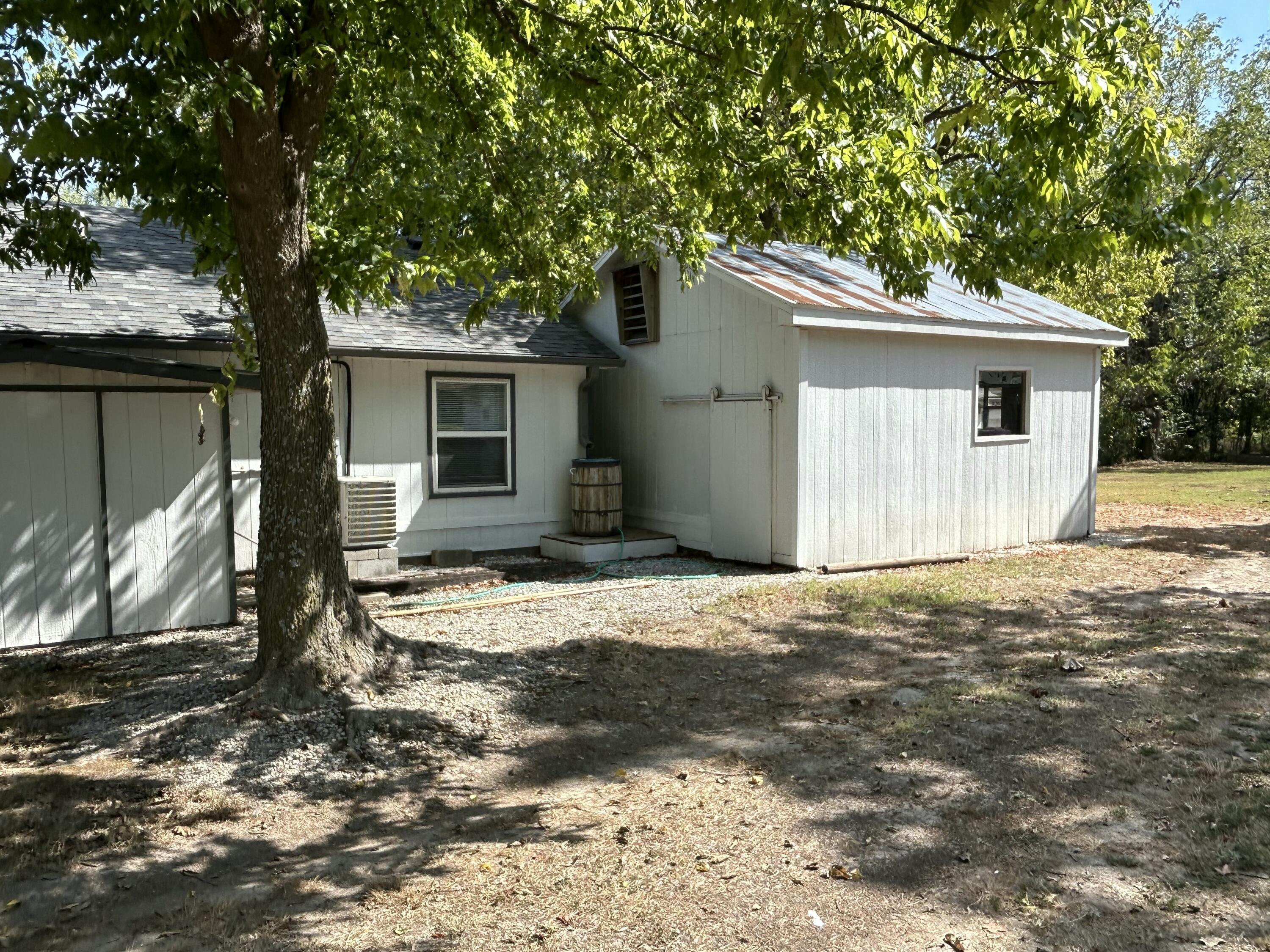 102 Broadway Street Property Photo 43