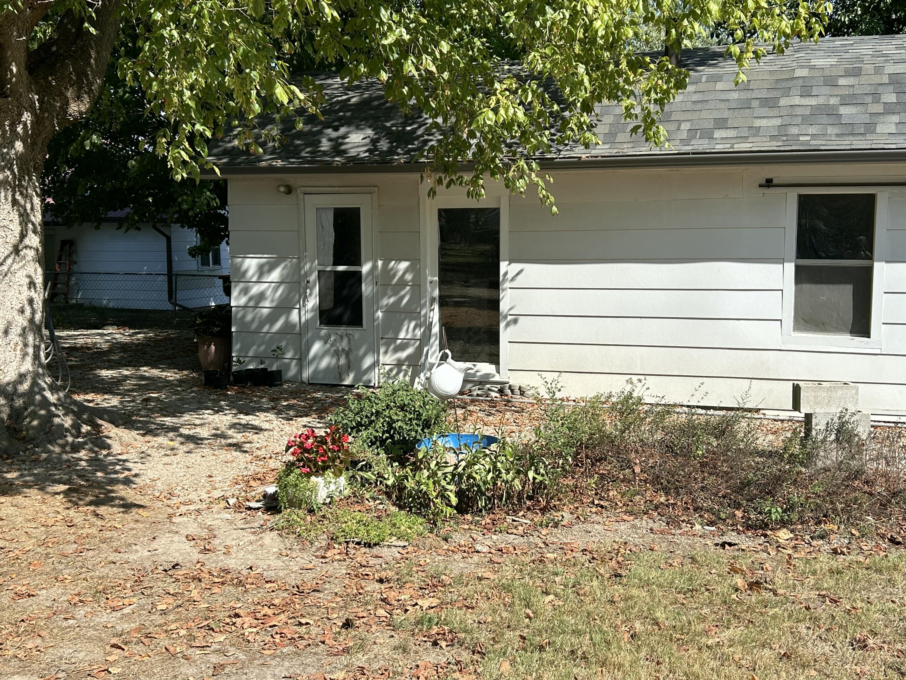 102 Broadway Street Property Photo 49