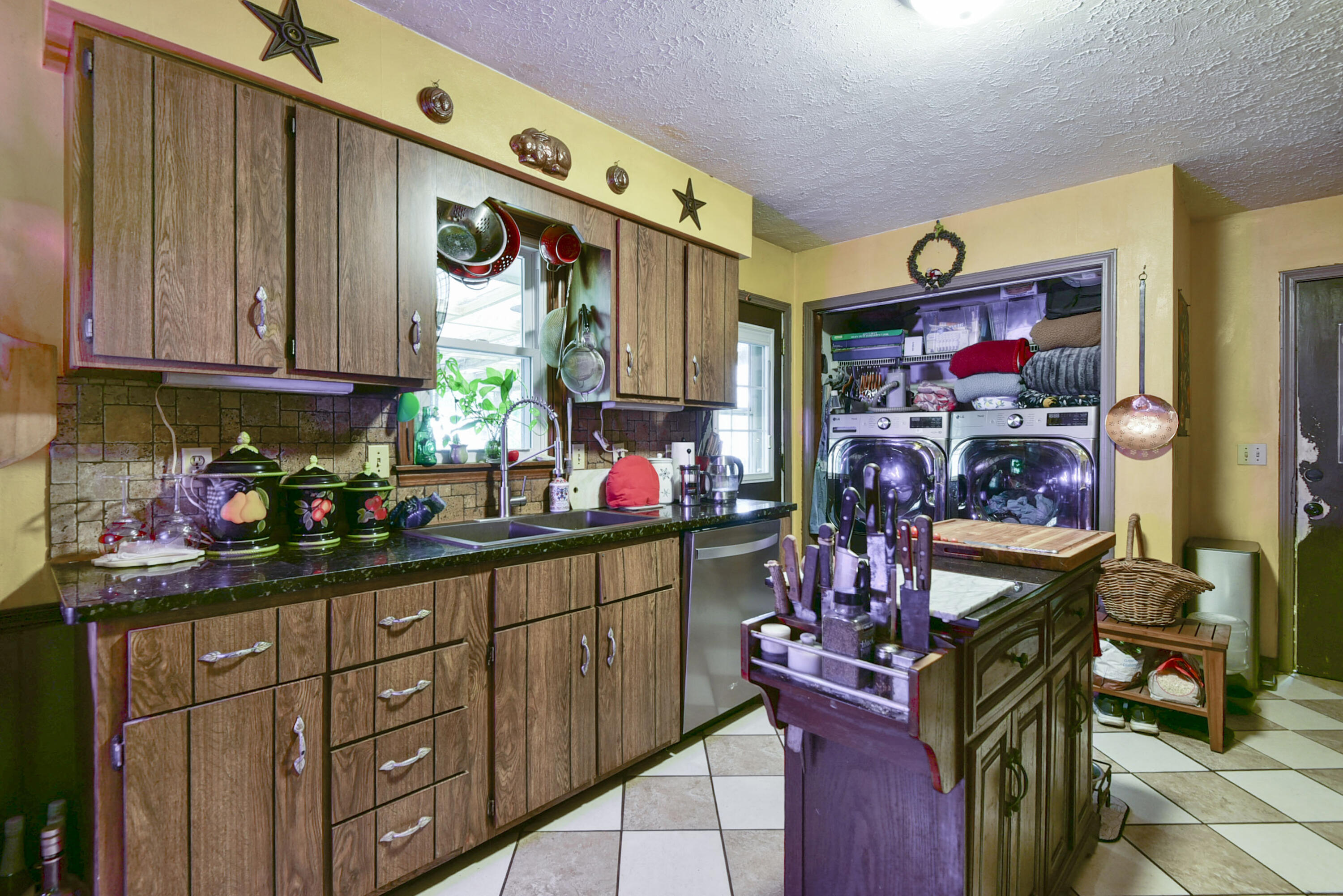 4050 South El Fiesta Avenue Property Photo 13
