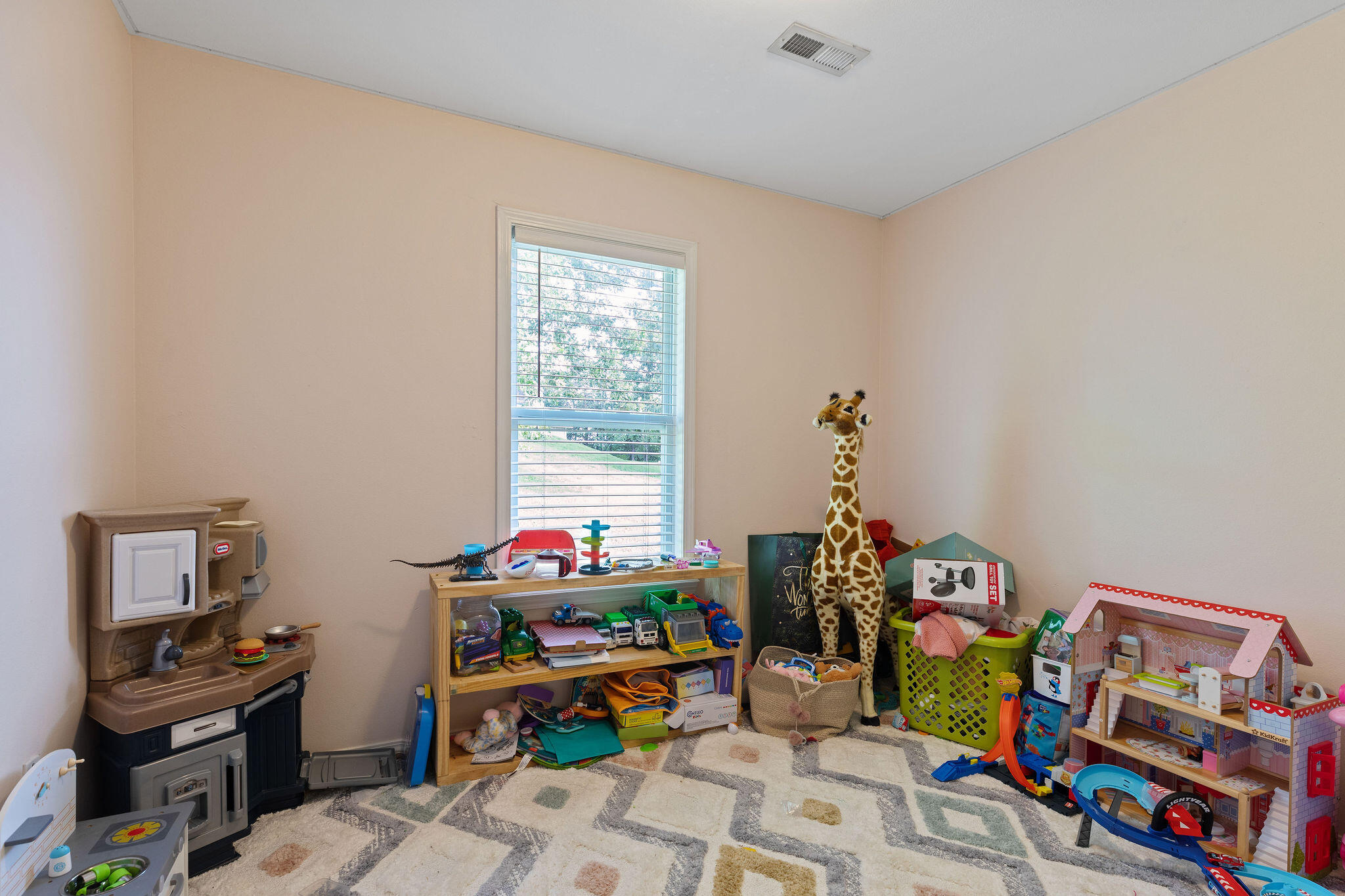 296 & 298 Forest Lane Property Photo 18