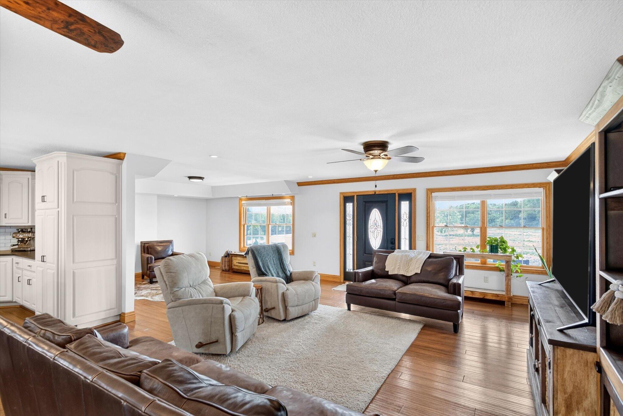 8070 Southeast 1100 Road Property Photo 6