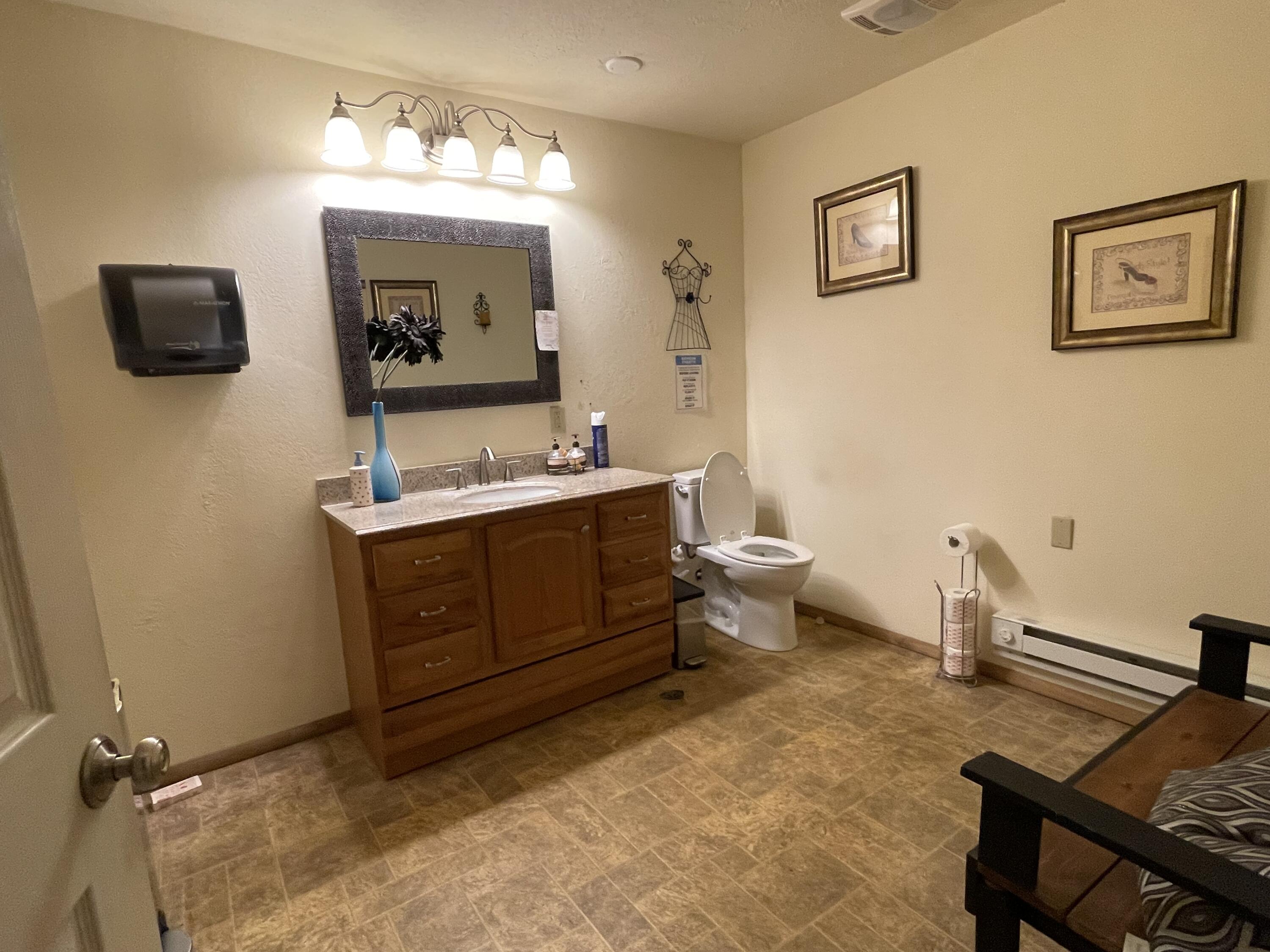 514 West Rose Avenue Property Photo 8