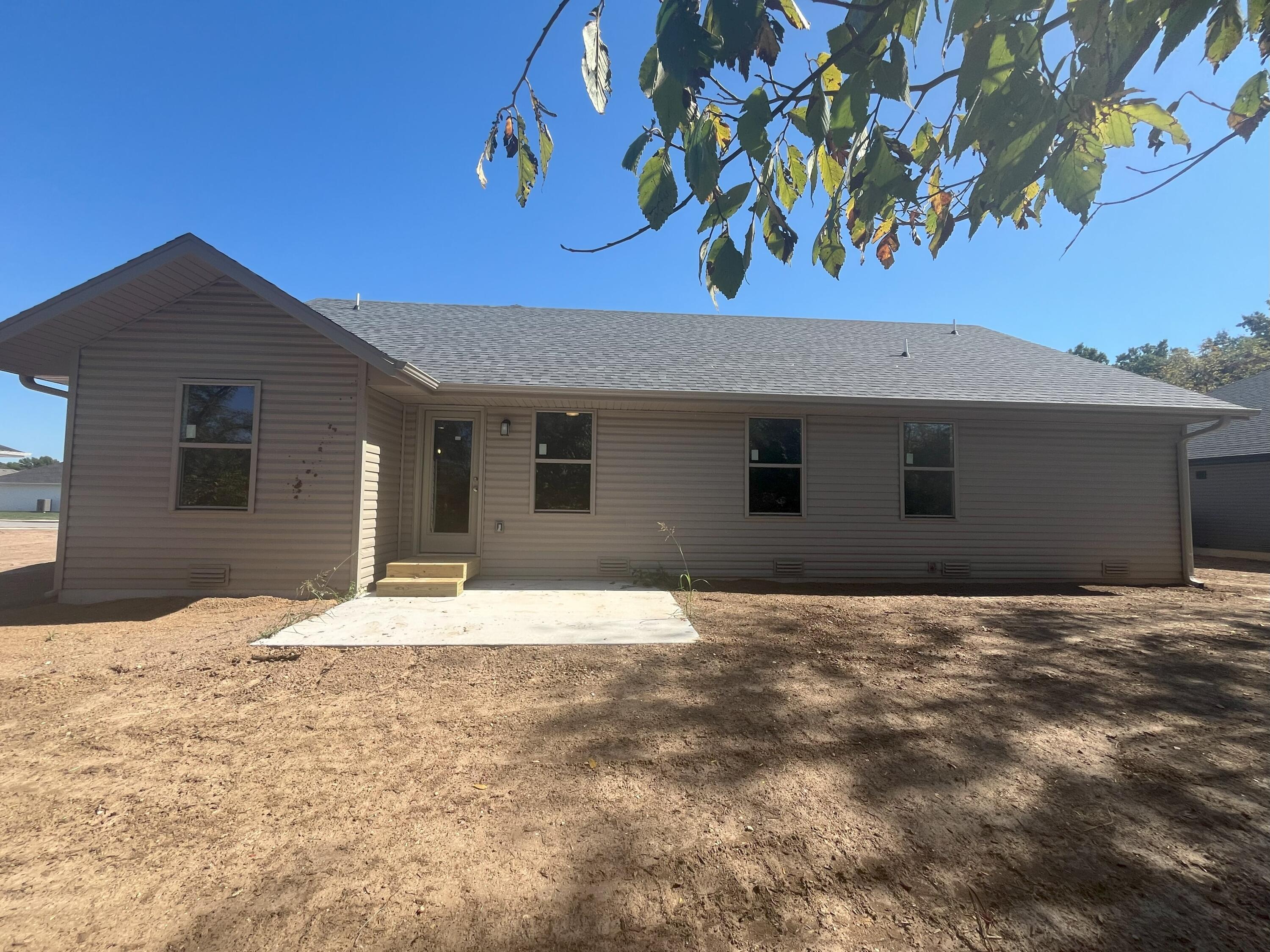 1359 South Mahn Avenue Property Photo 12