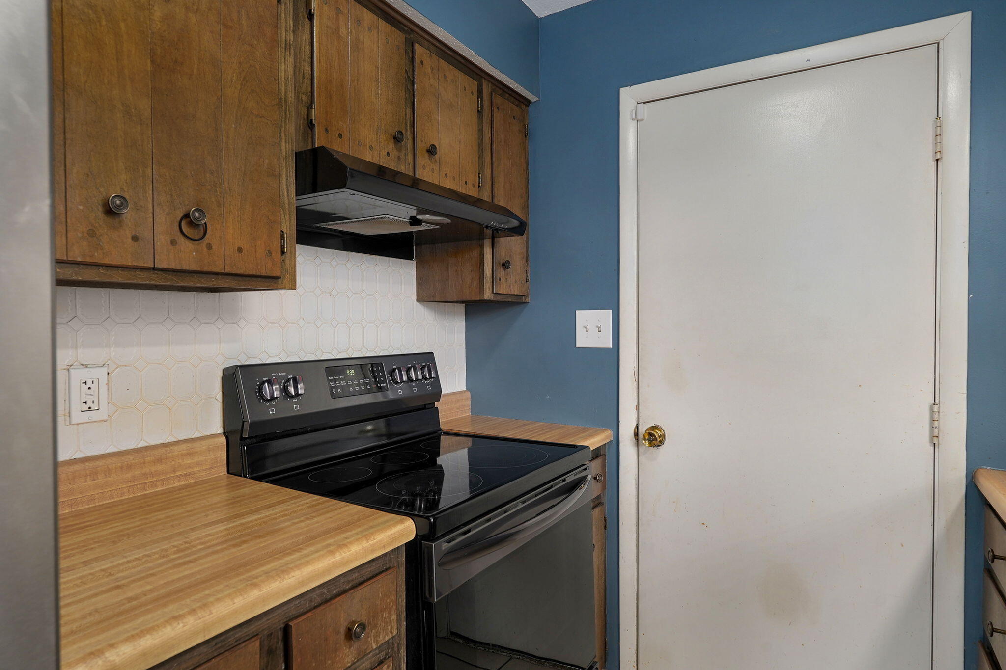 931 South Main Avenue Property Photo 10