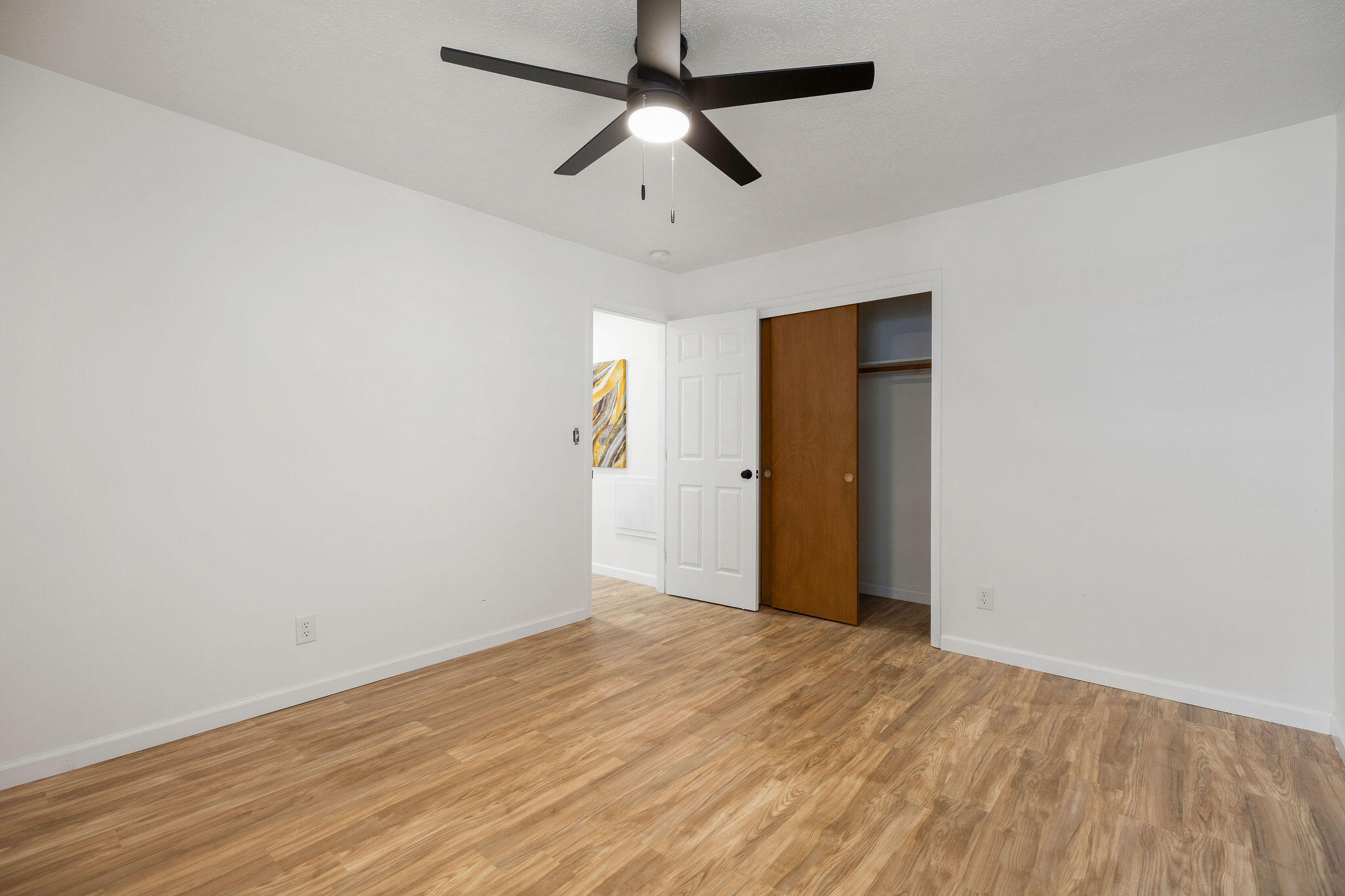 2037 North Weller Avenue Property Photo 11