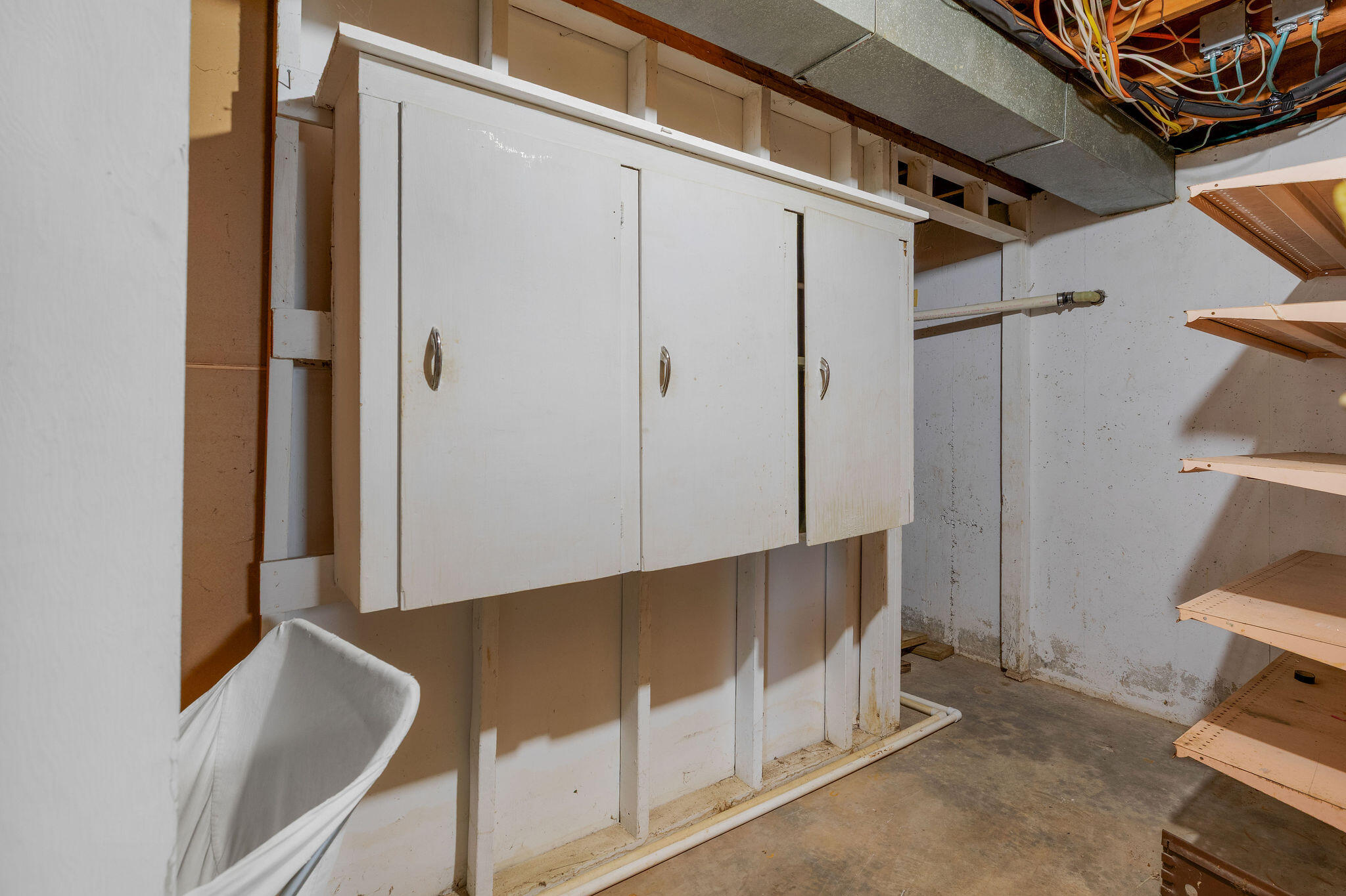 2037 North Weller Avenue Property Photo 16