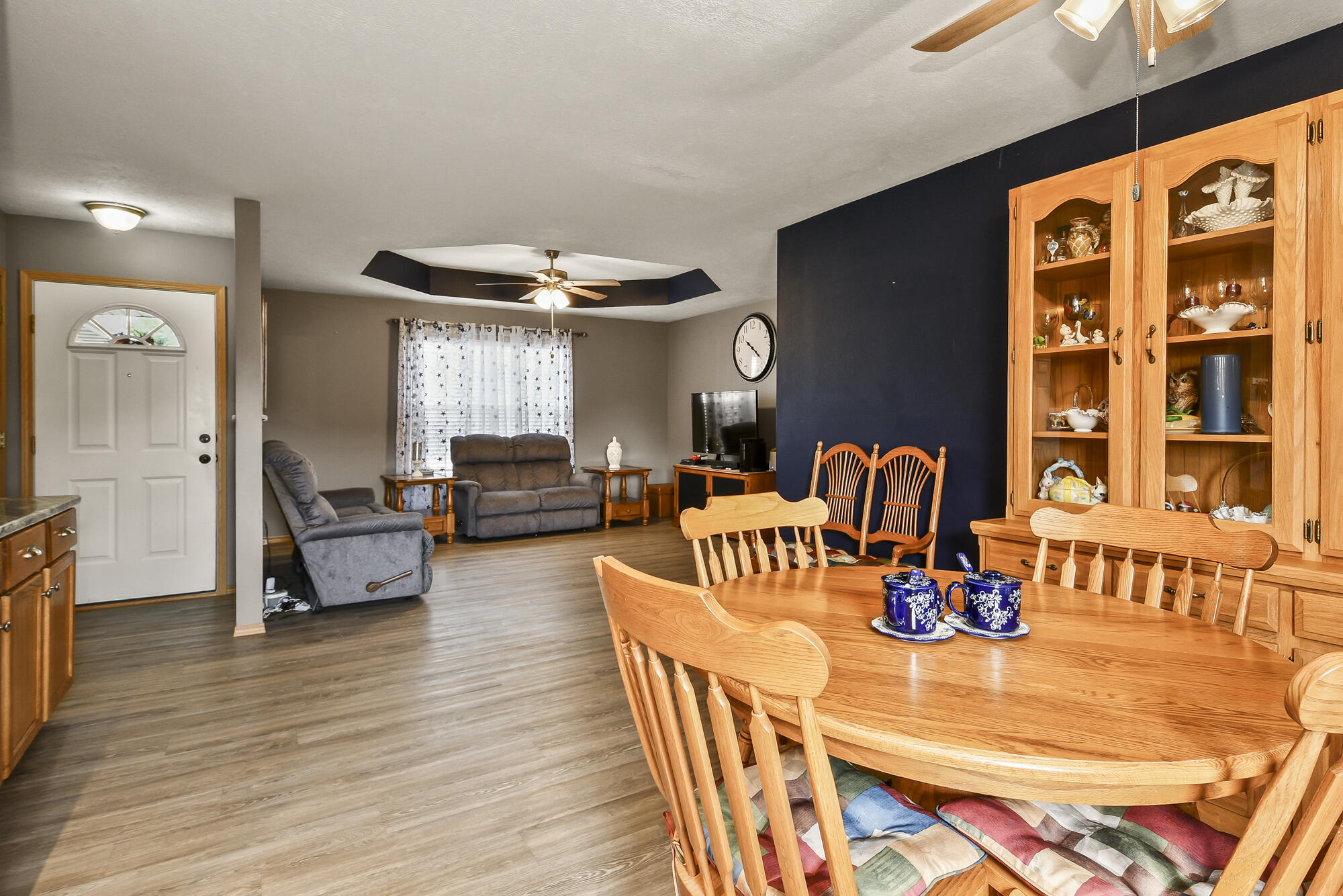 526 North Taylor Drive Property Photo 18