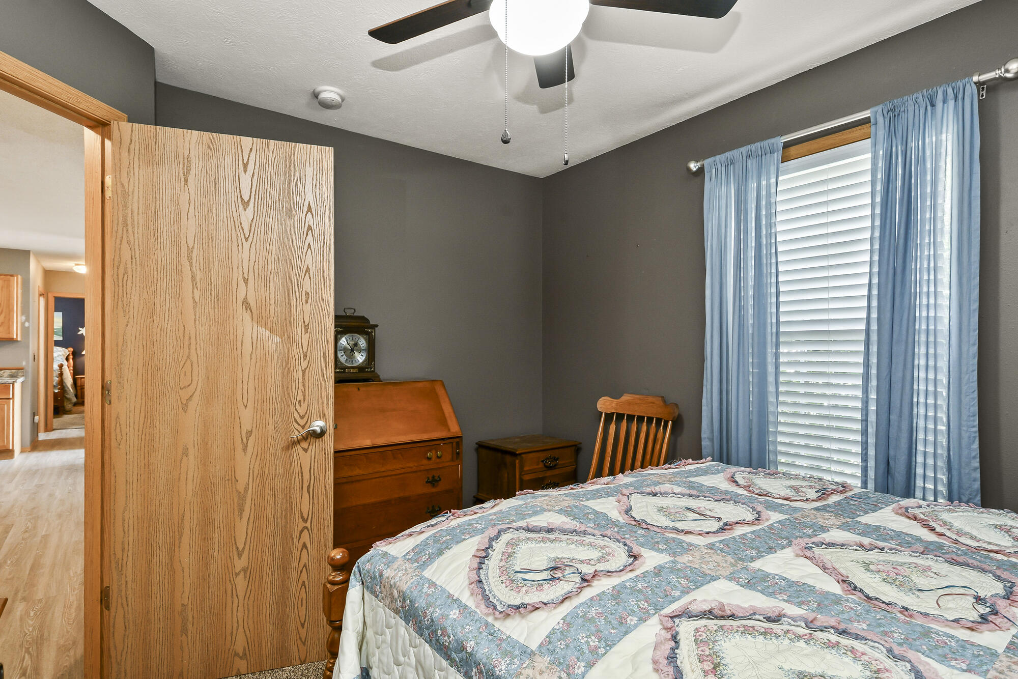 526 North Taylor Drive Property Photo 26