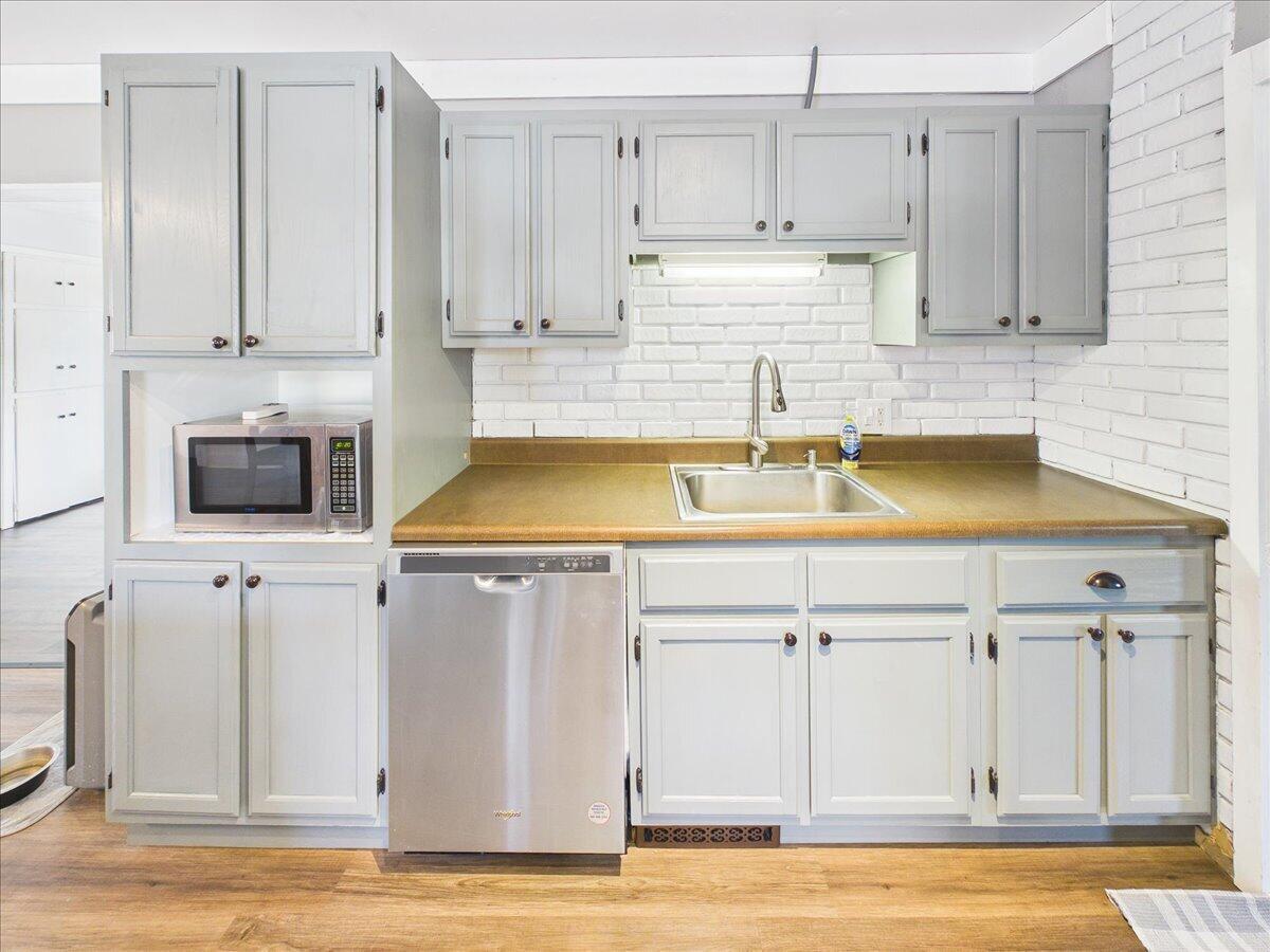 1115 South Locust Street Property Photo 18
