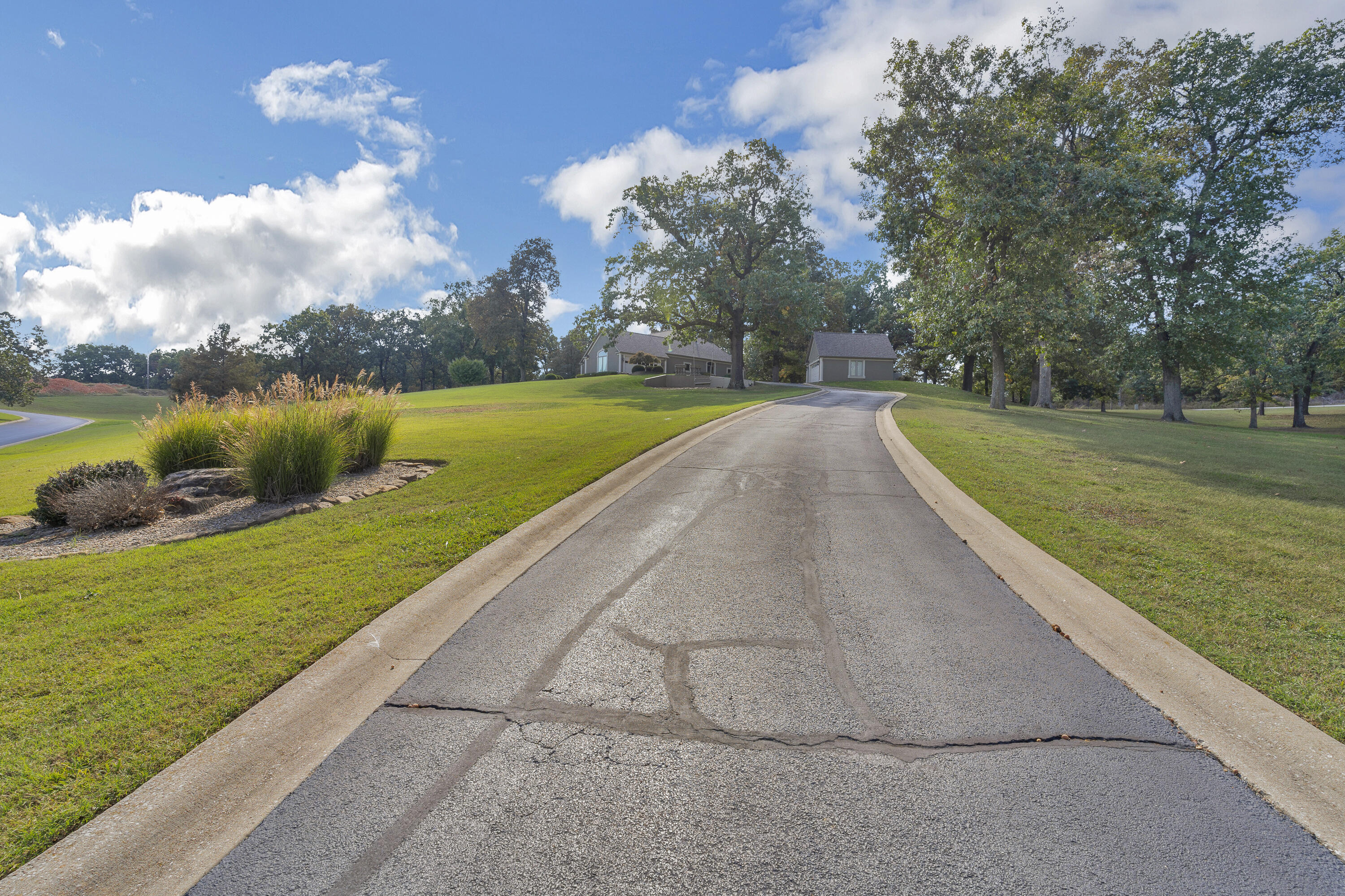 5759 Dawn Lane Property Photo 4