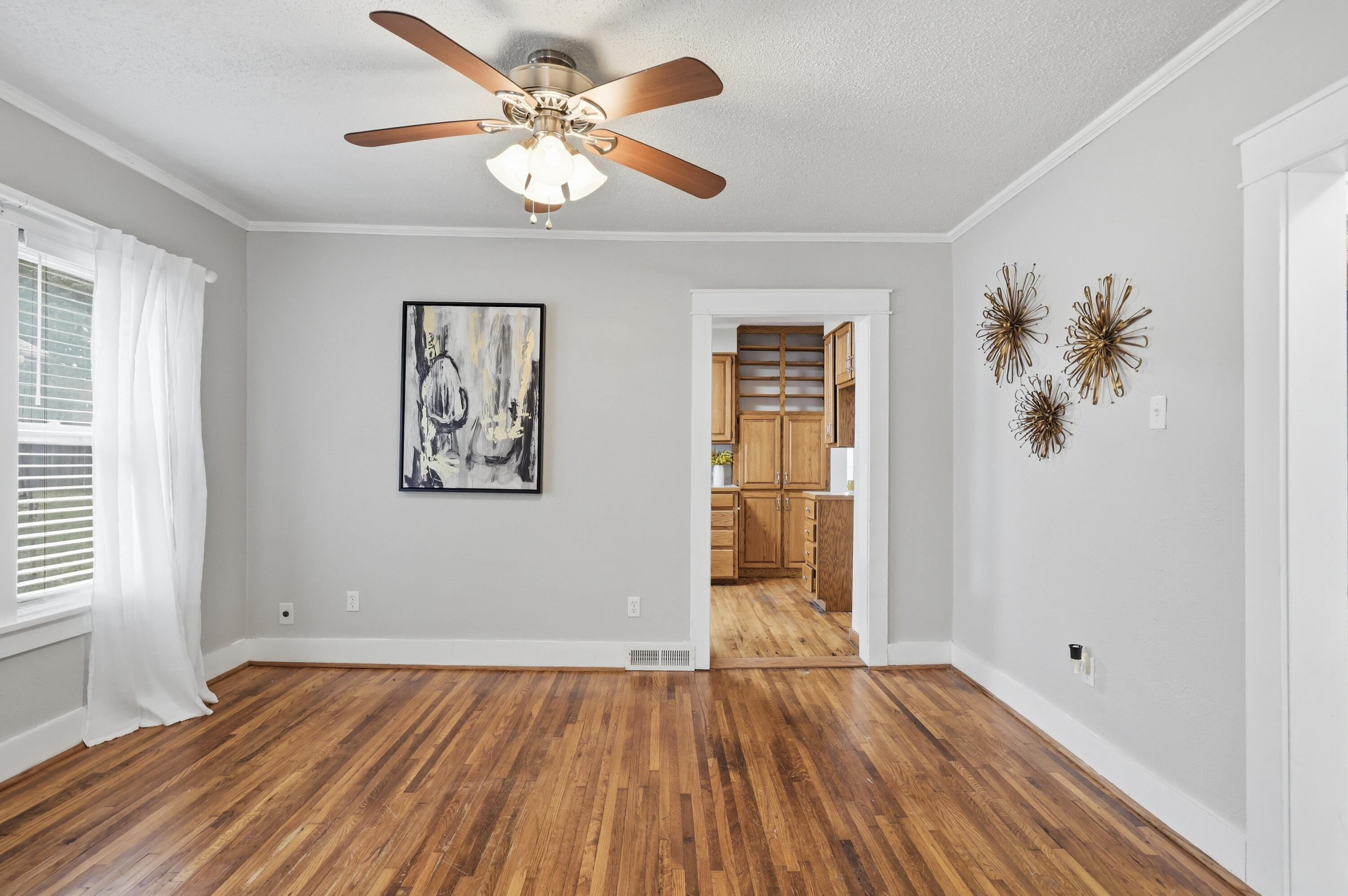 430 South Valley Street Property Photo 8