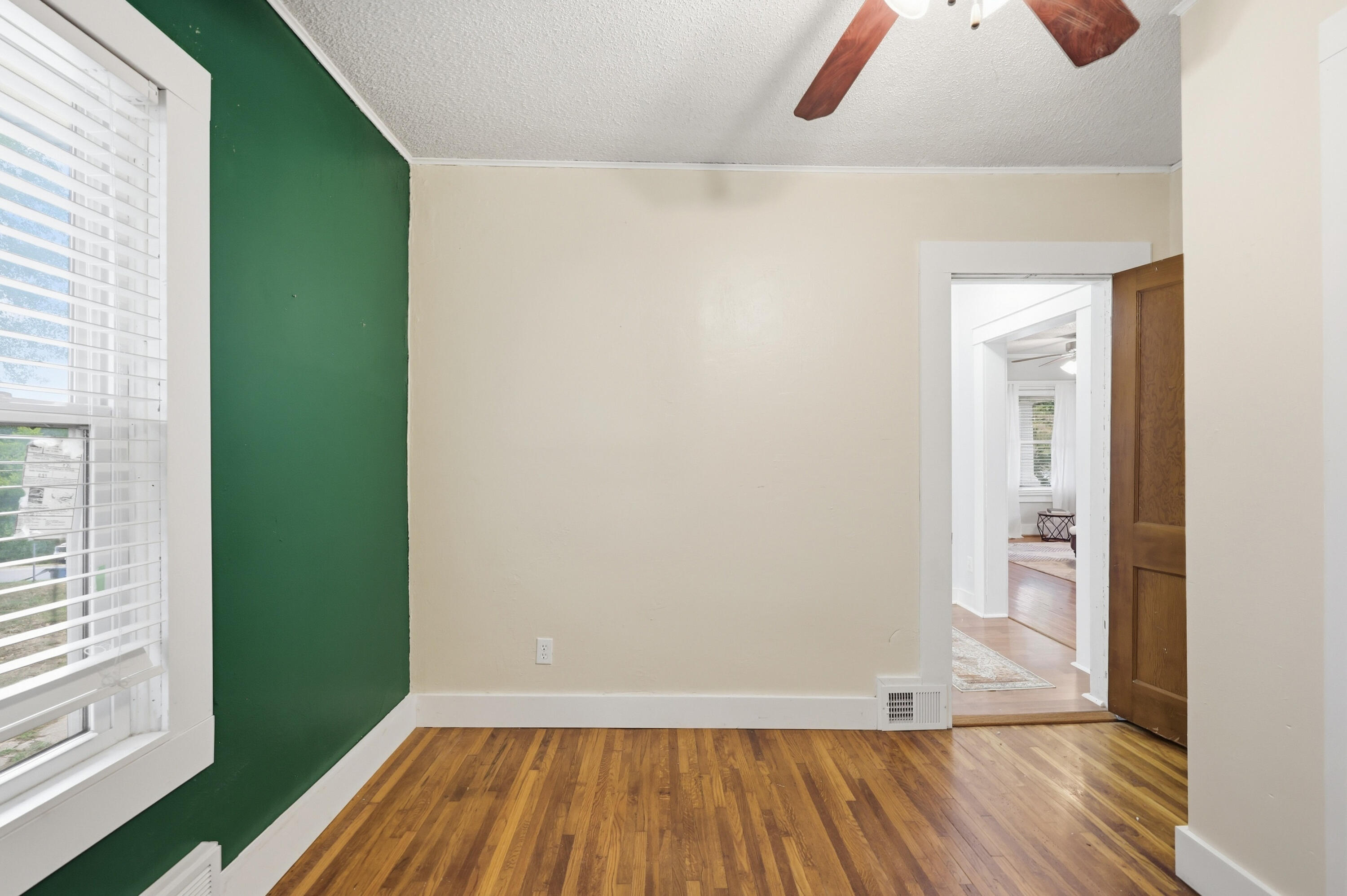 430 South Valley Street Property Photo 24