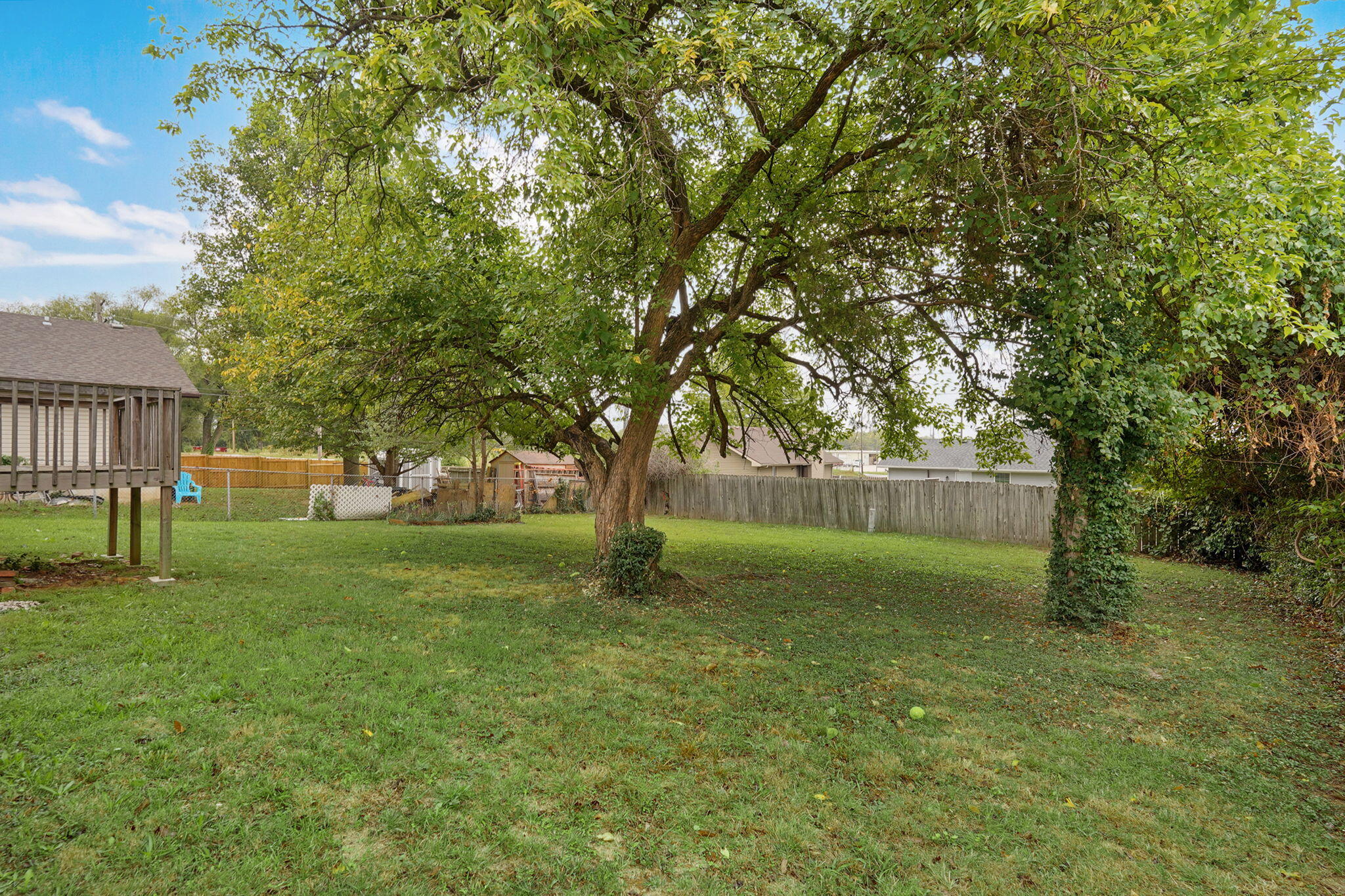 2653 West Blackburn Drive Property Photo 22