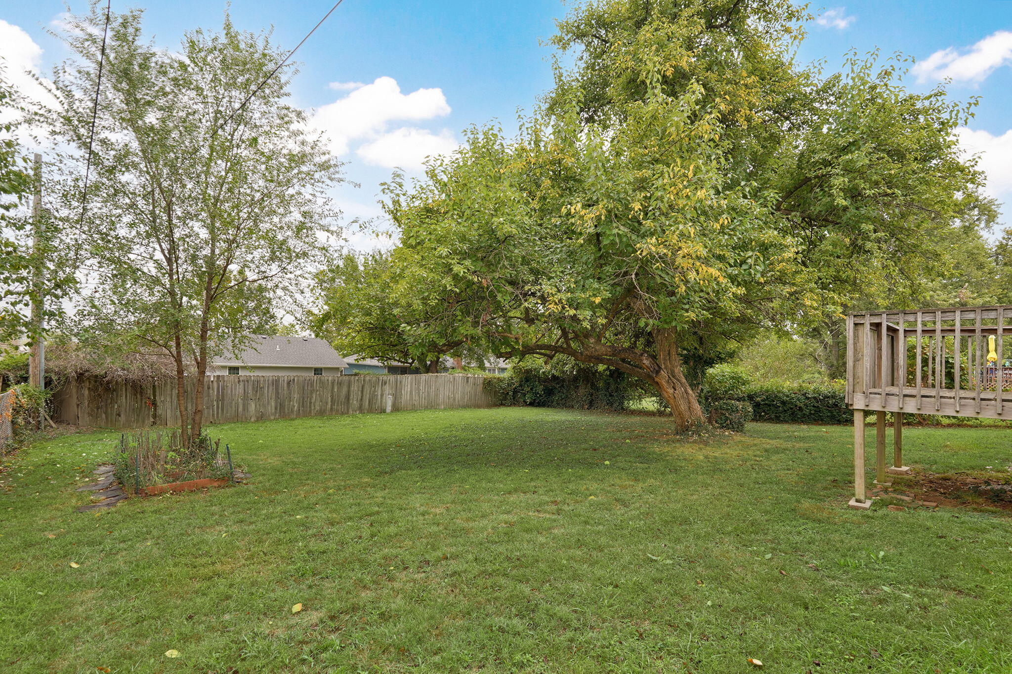 2653 West Blackburn Drive Property Photo 26