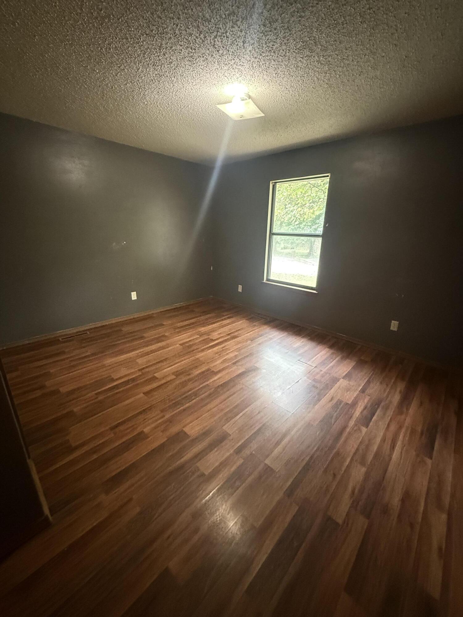 1001 North 13th Avenue Property Photo 12