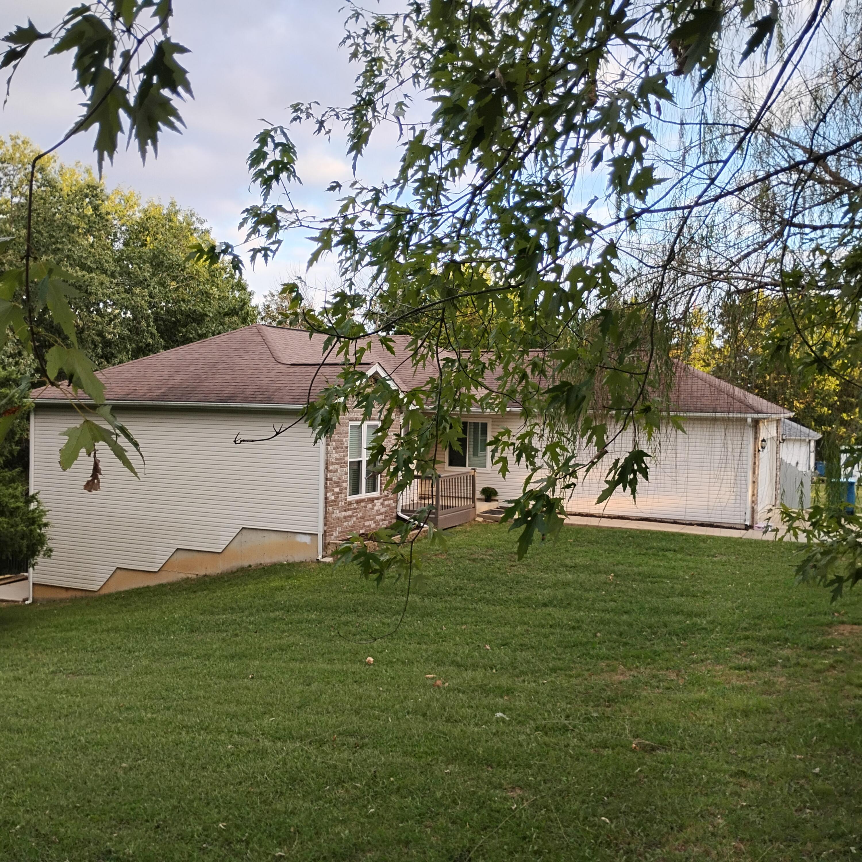 305 Meadow North Property Photo 2