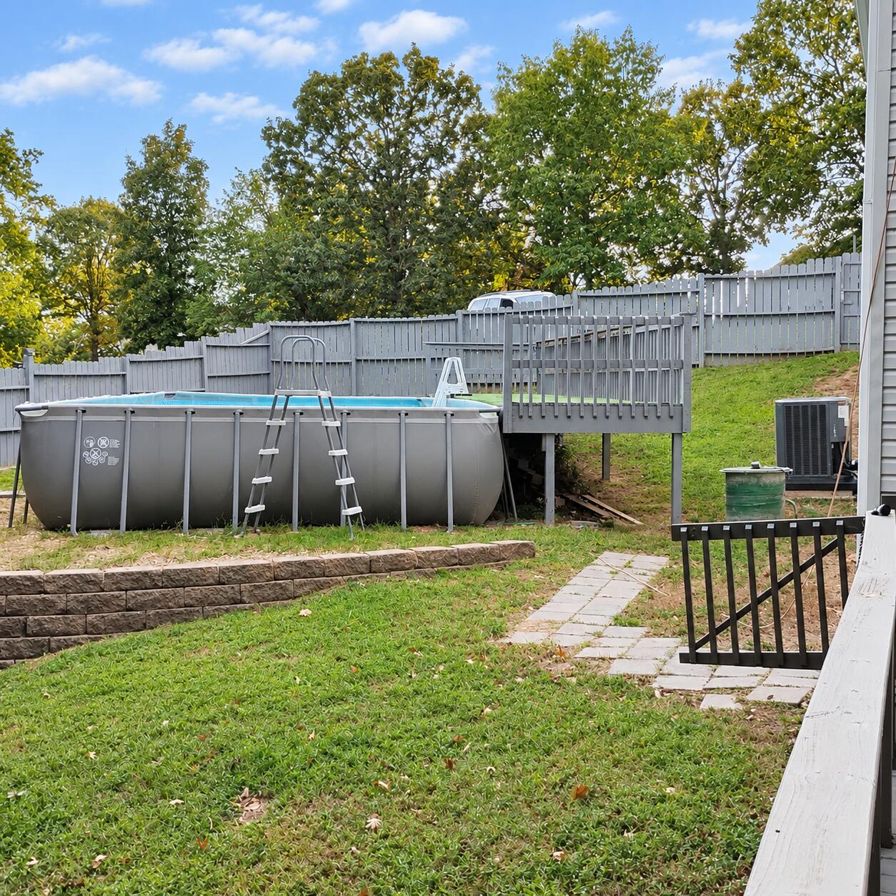 305 Meadow North Property Photo 12