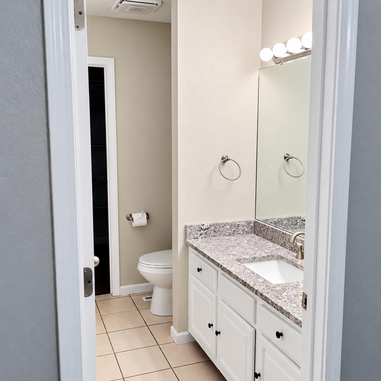 305 Meadow North Property Photo 16
