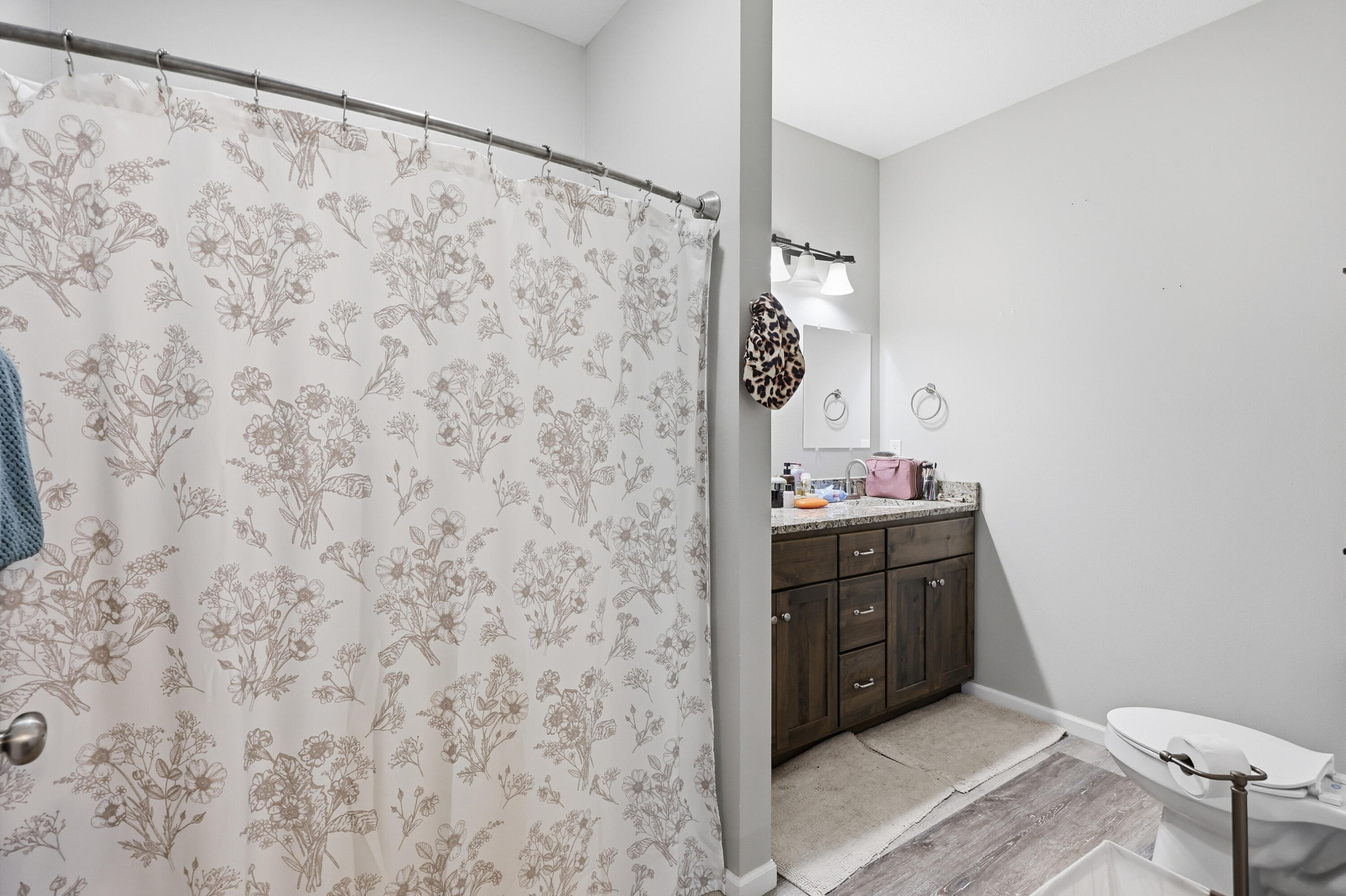 13651 Pella Lane Property Photo 13