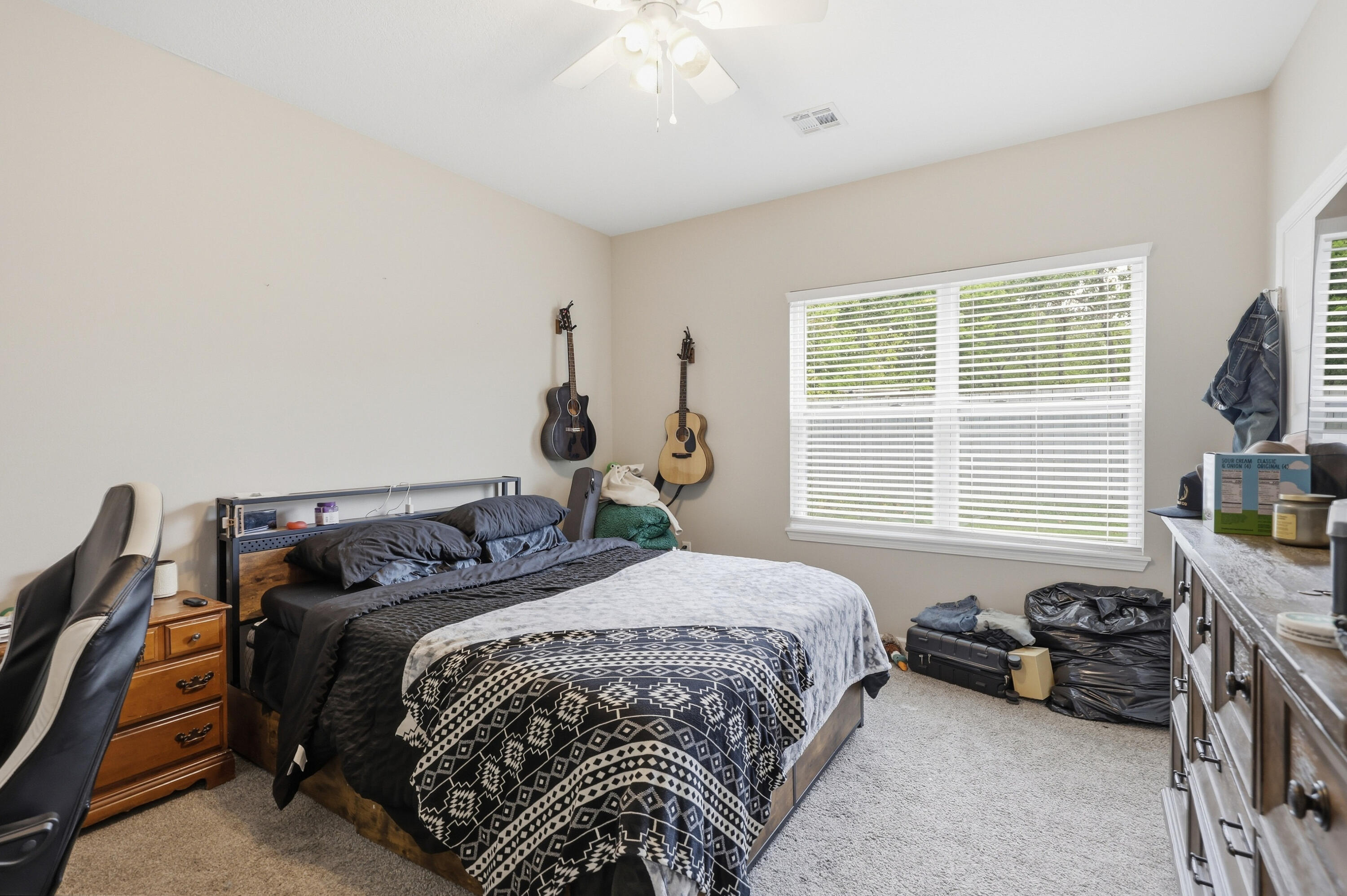 13651 Pella Lane Property Photo 15