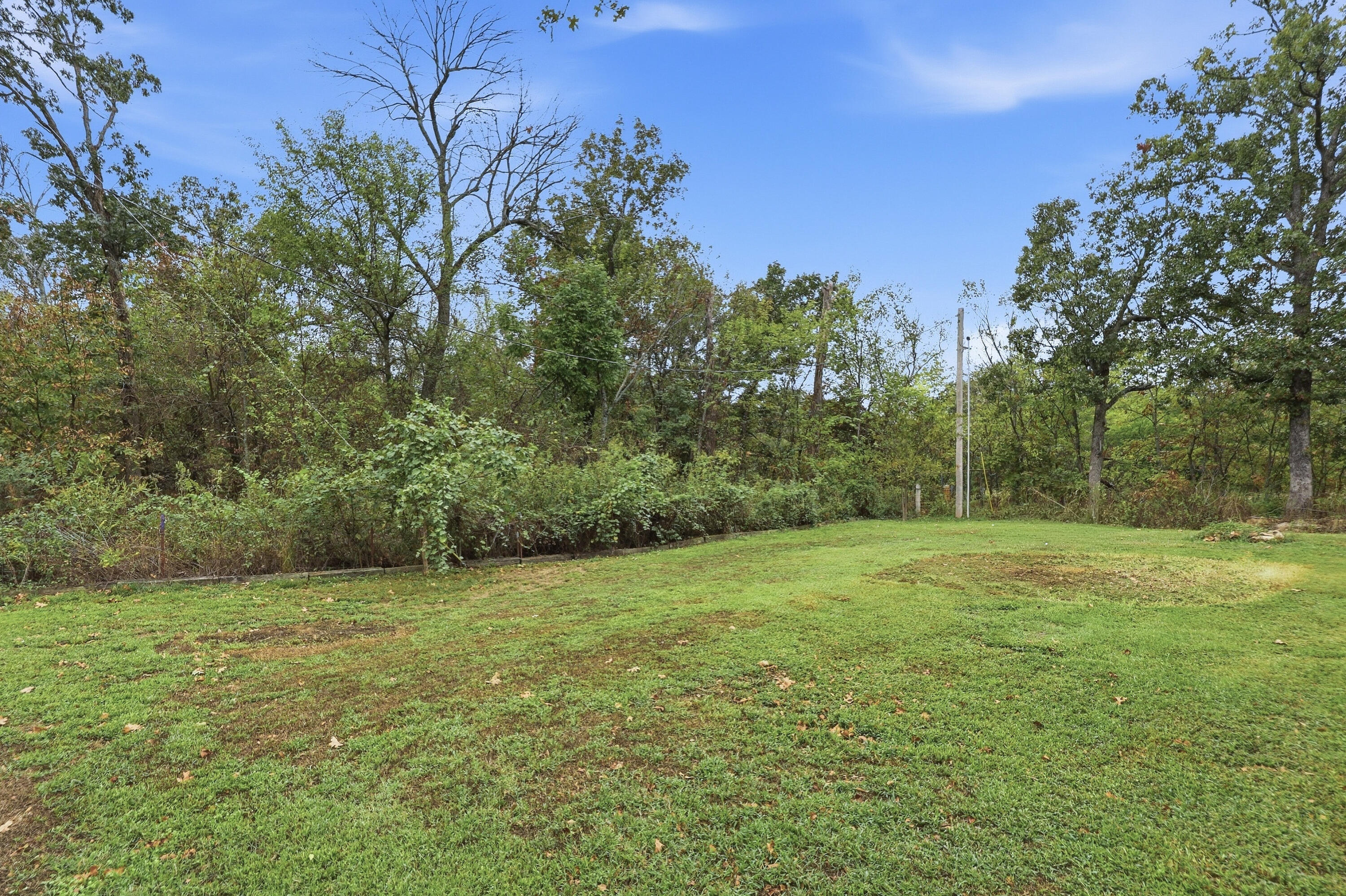 13651 Pella Lane Property Photo 22
