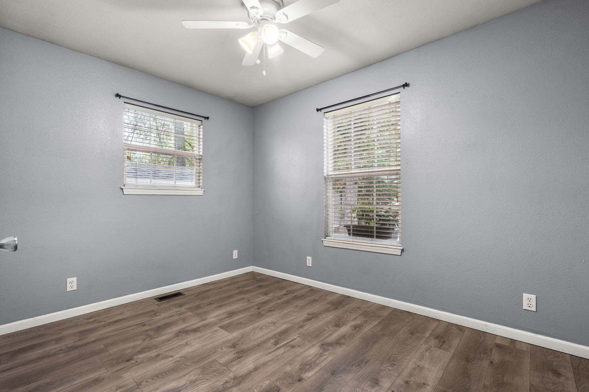 810 Knox Avenue Property Photo 15