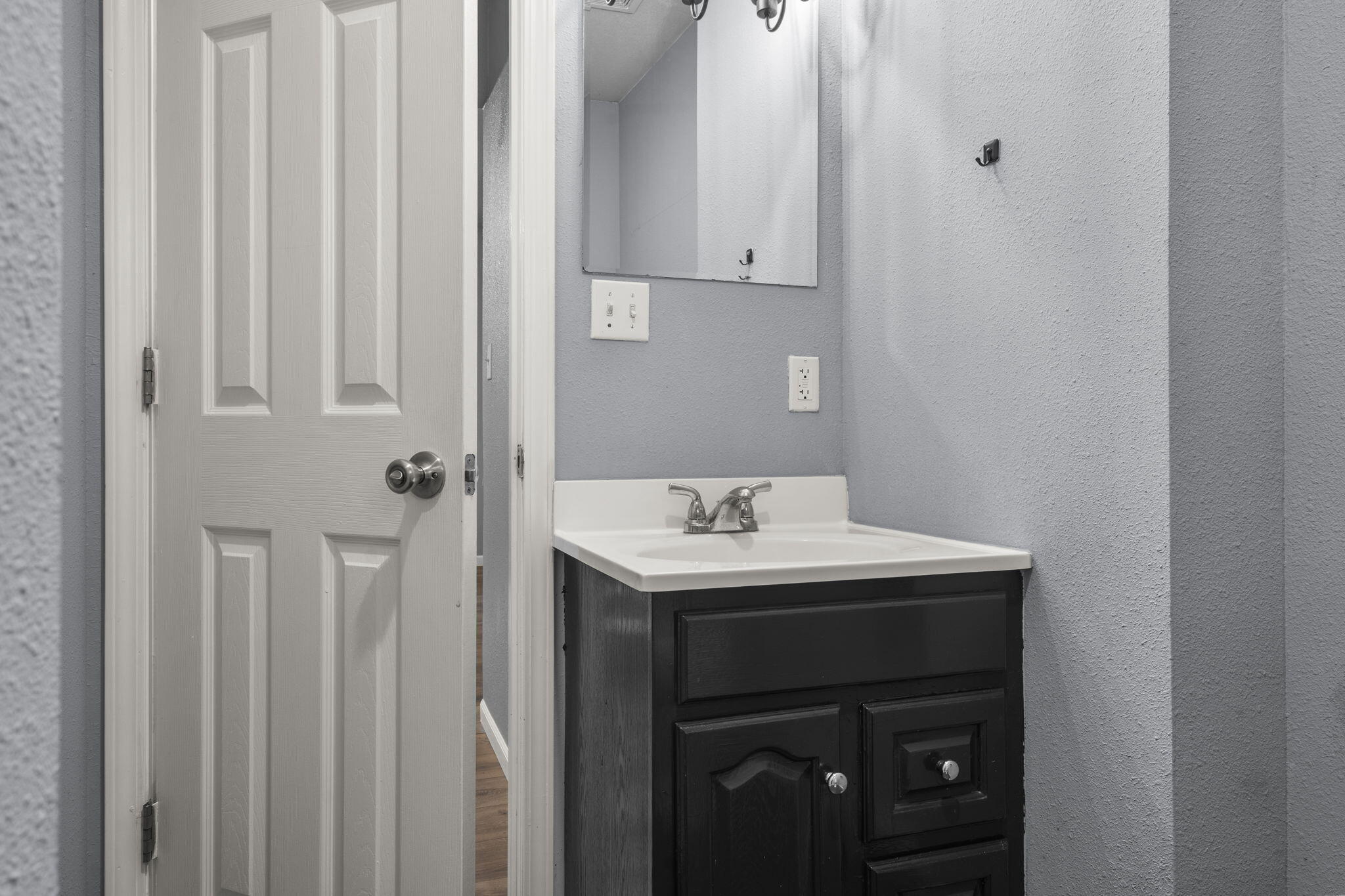 810 Knox Avenue Property Photo 16