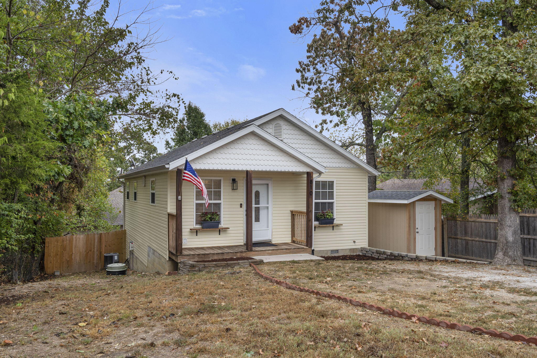 810 Knox Avenue Property Photo 34
