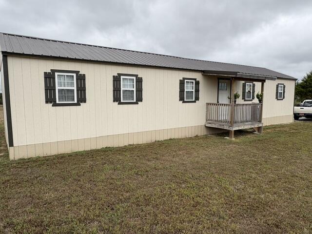 17330 Lawrence 2240 Property Photo 1
