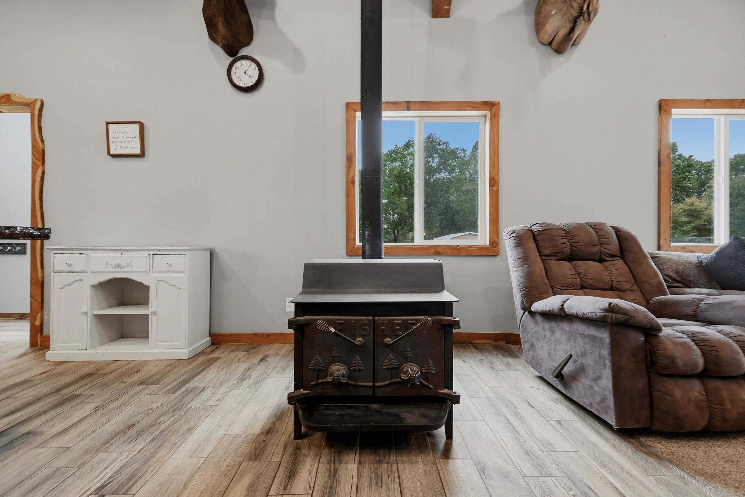 28559 Farm Road 1190 Property Photo 6