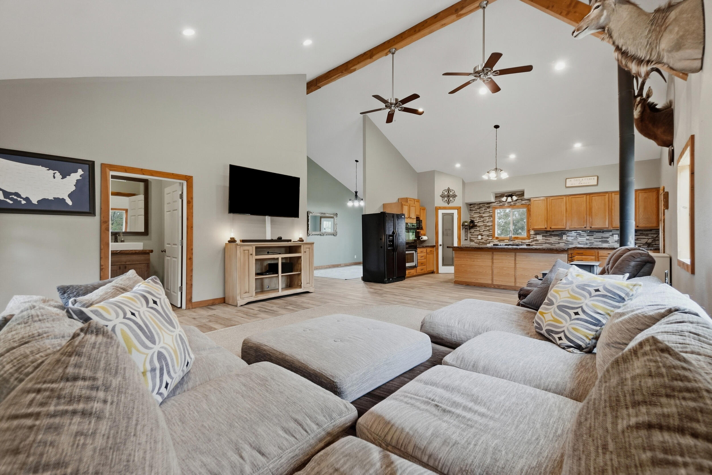 28559 Farm Road 1190 Property Photo 8