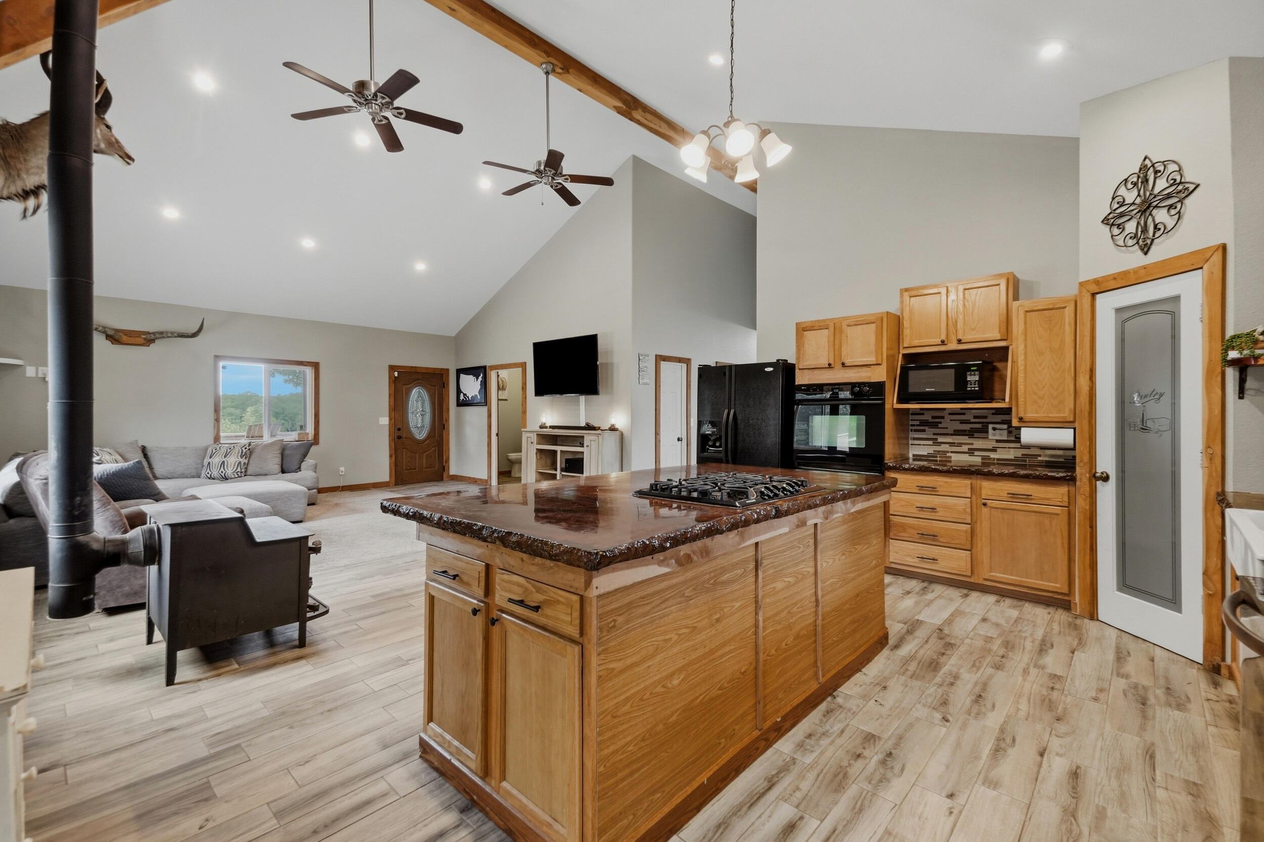 28559 Farm Road 1190 Property Photo 12
