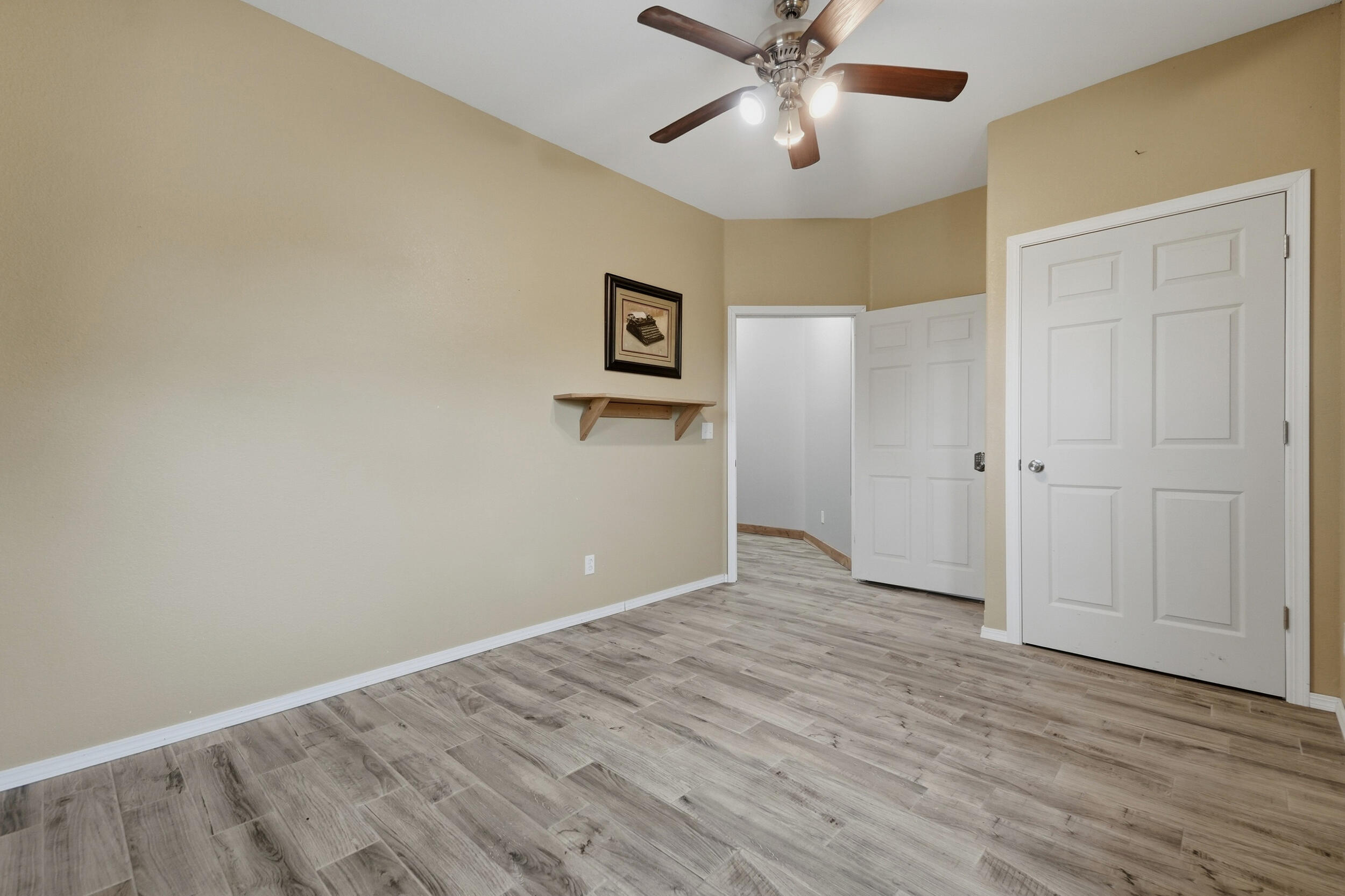 28559 Farm Road 1190 Property Photo 23