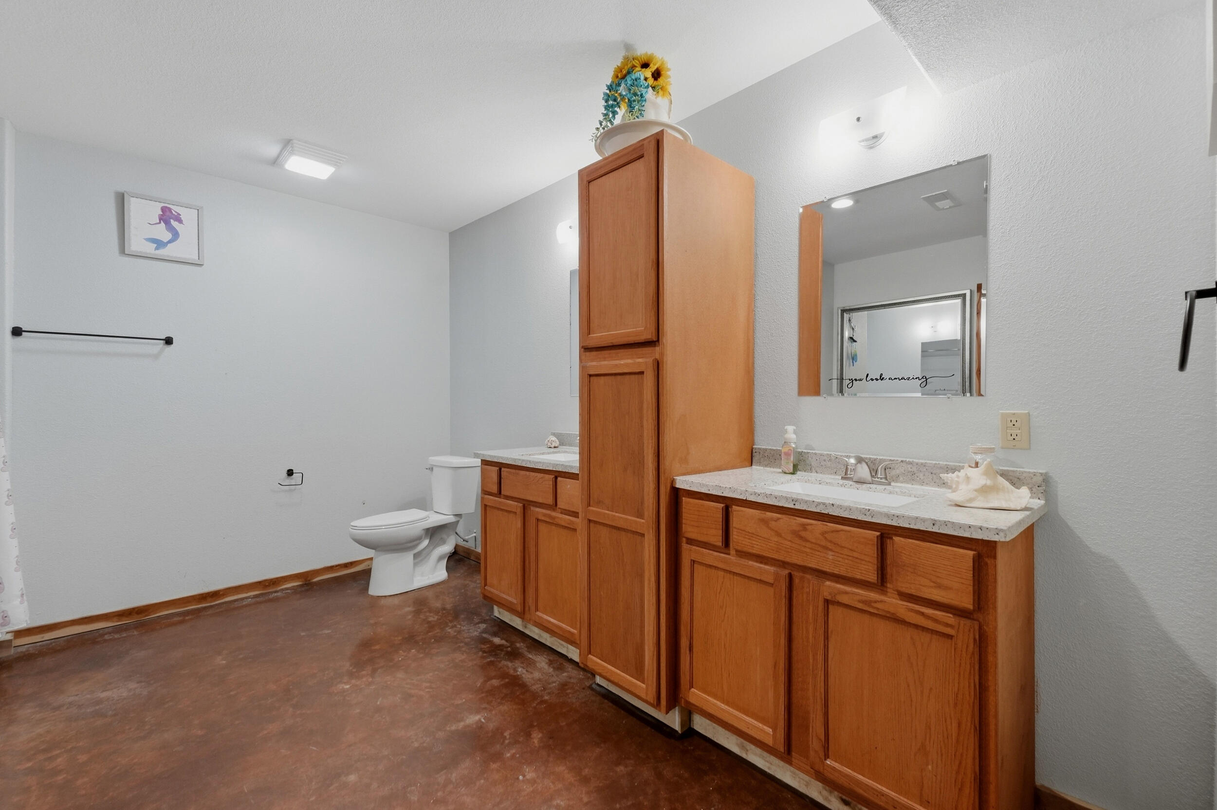 28559 Farm Road 1190 Property Photo 32