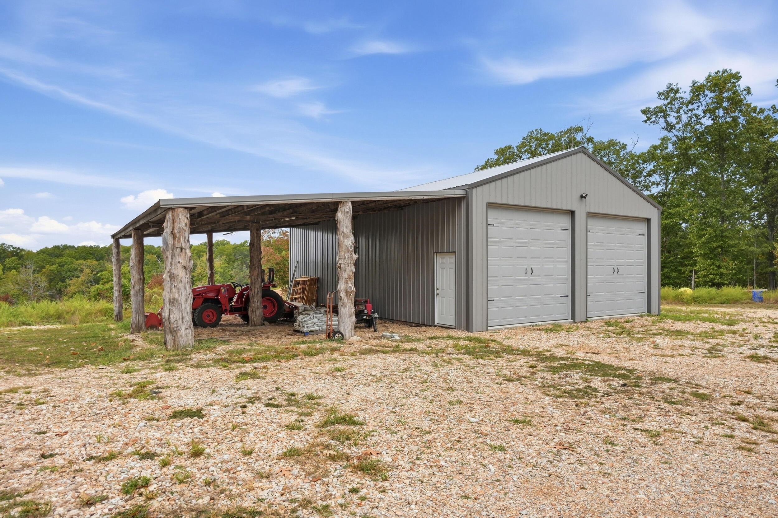 28559 Farm Road 1190 Property Photo 37