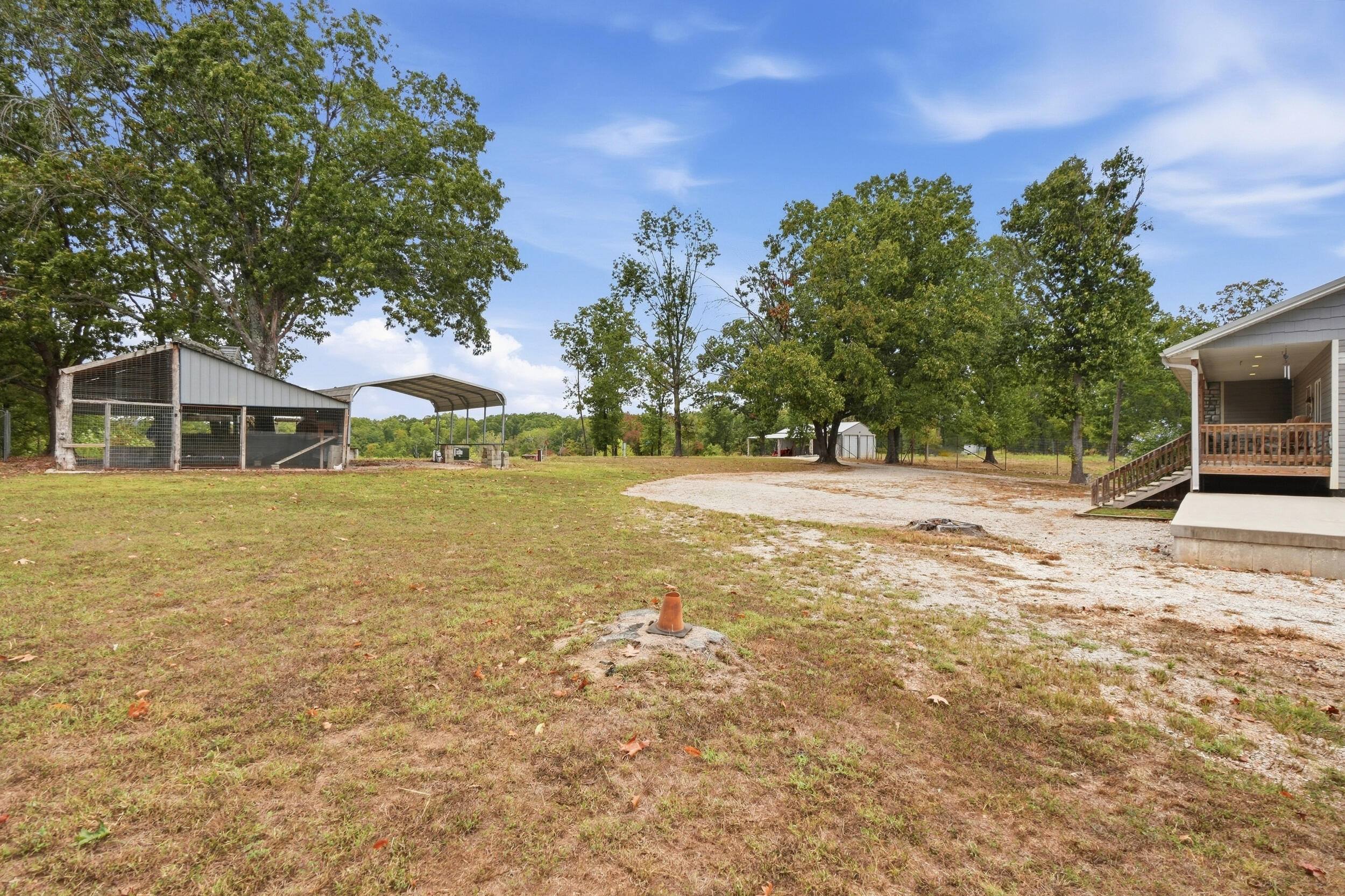 28559 Farm Road 1190 Property Photo 48