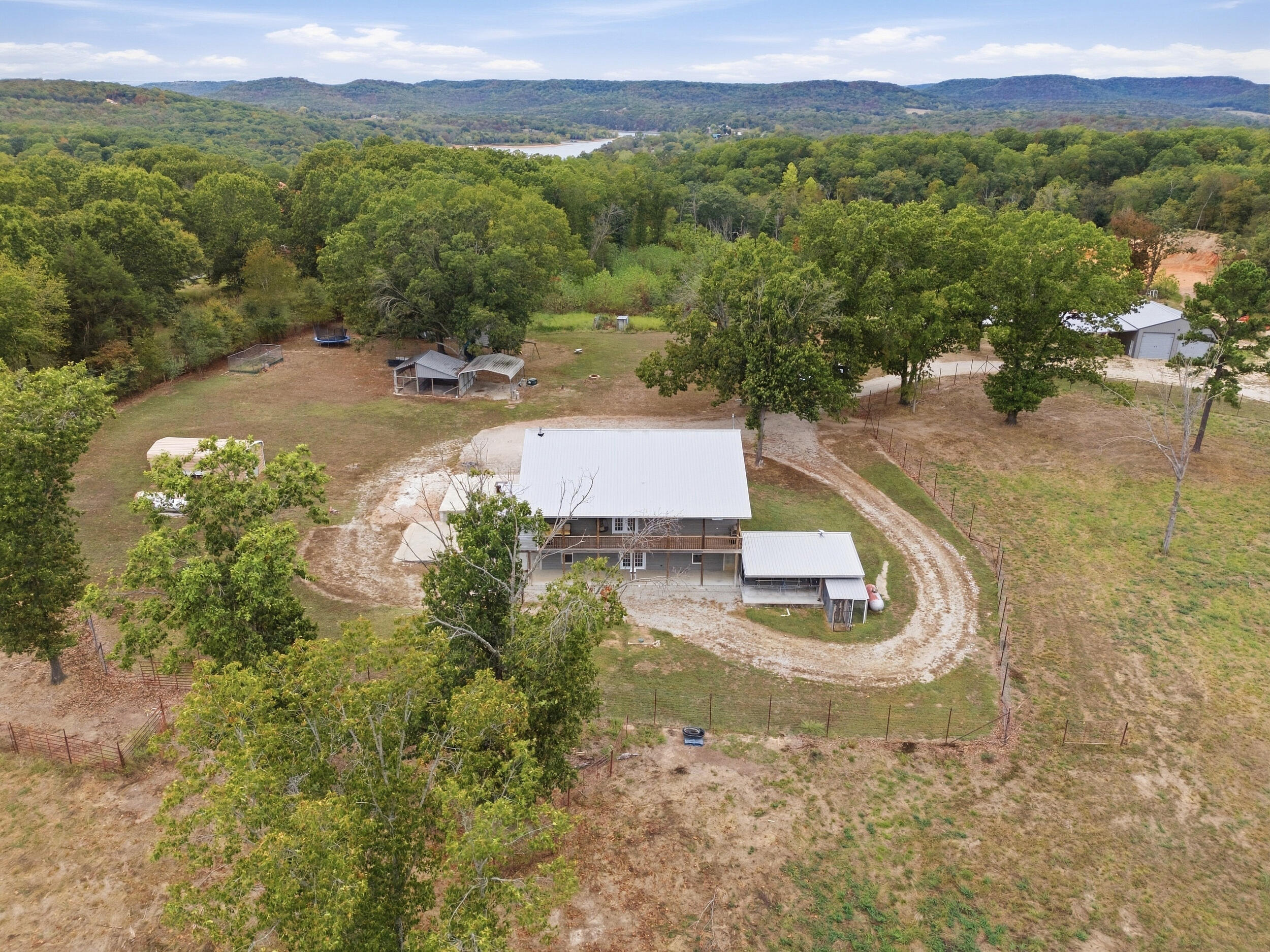 28559 Farm Road 1190 Property Photo 52