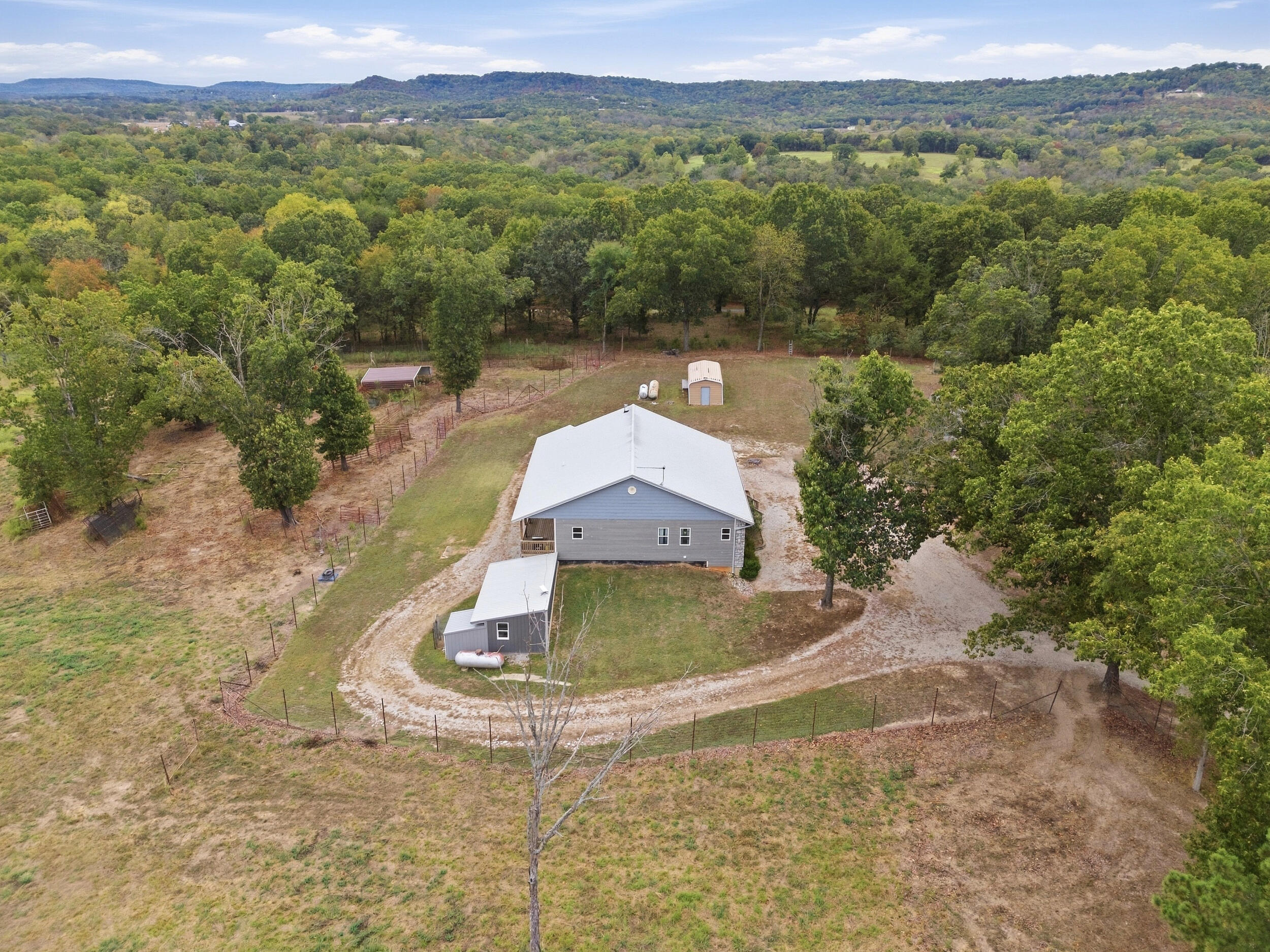 28559 Farm Road 1190 Property Photo 53