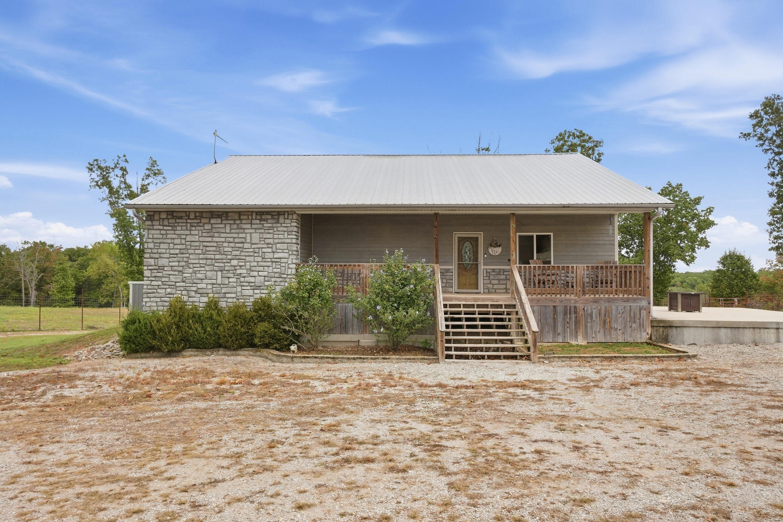 28559 Farm Road 1190 Property Photo 4