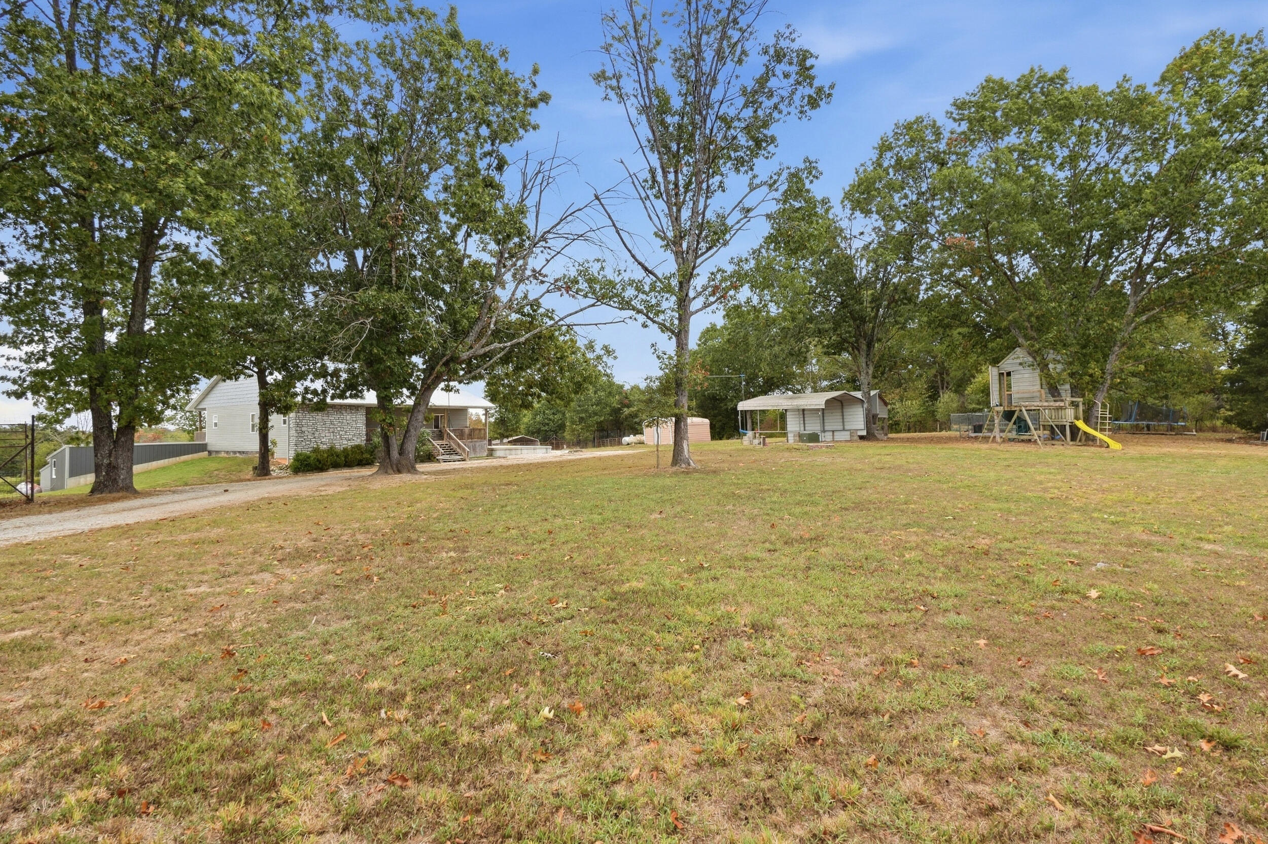 28559 Farm Road 1190 Property Photo 42