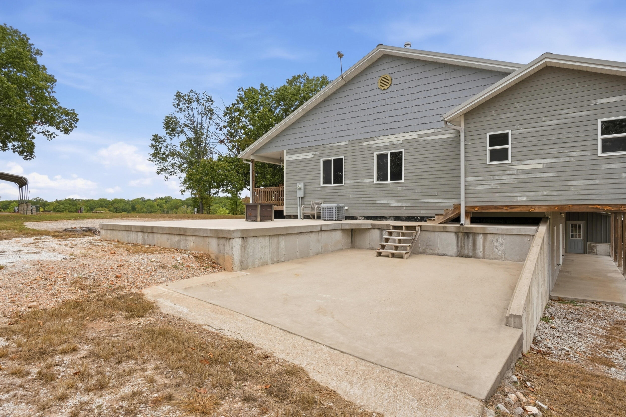 28559 Farm Road 1190 Property Photo 44