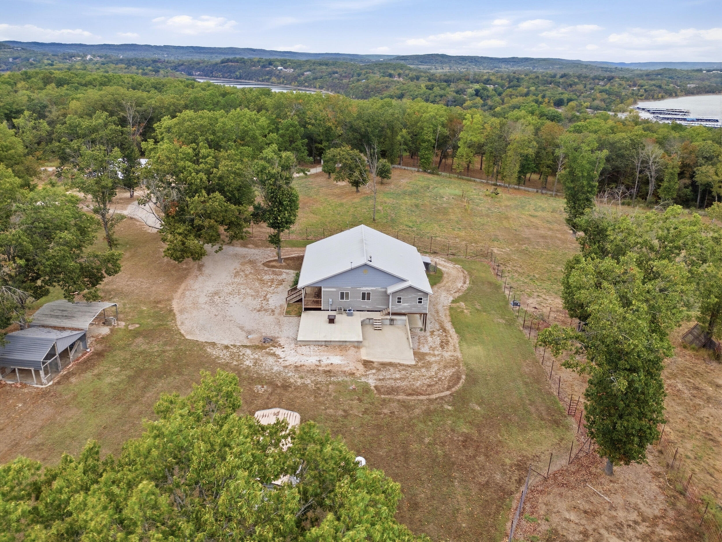 28559 Farm Road 1190 Property Photo 48