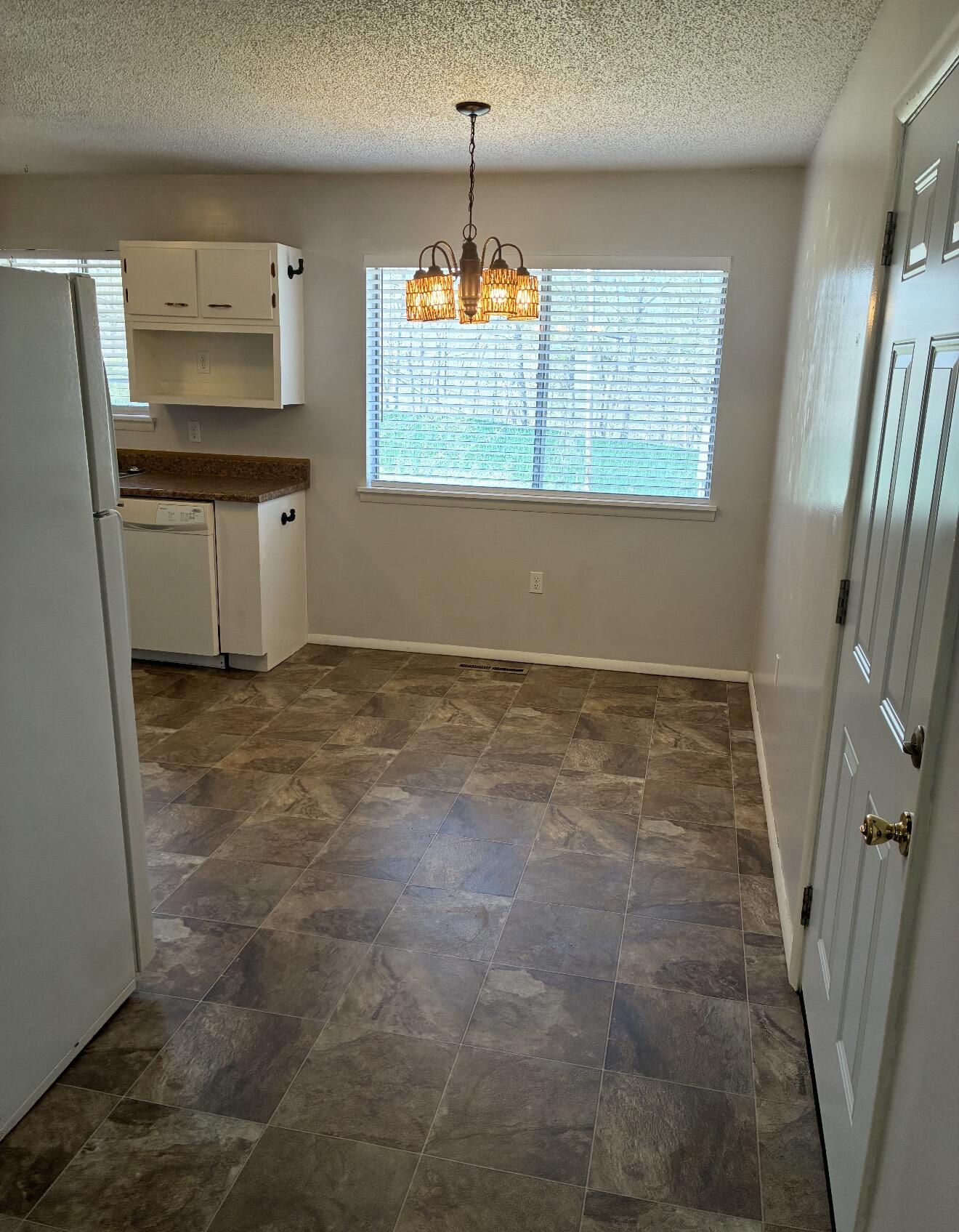 407 Doctor Good Drive 409 Property Photo 8