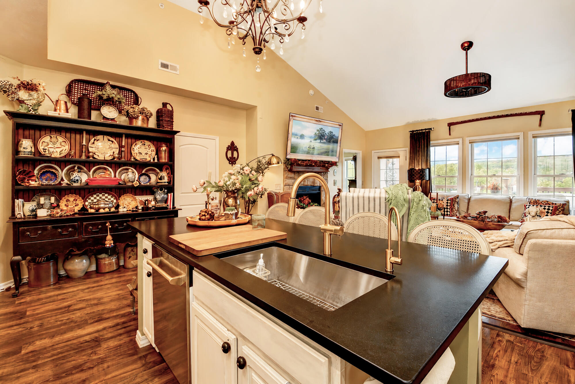 103 North Tuscany Drive Property Photo 10